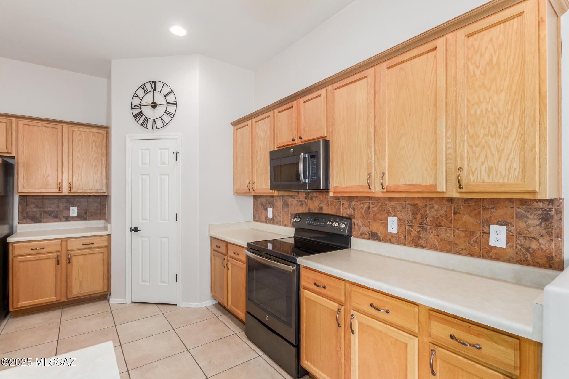 Rancho Del Lago (101-206) - Residential Lease