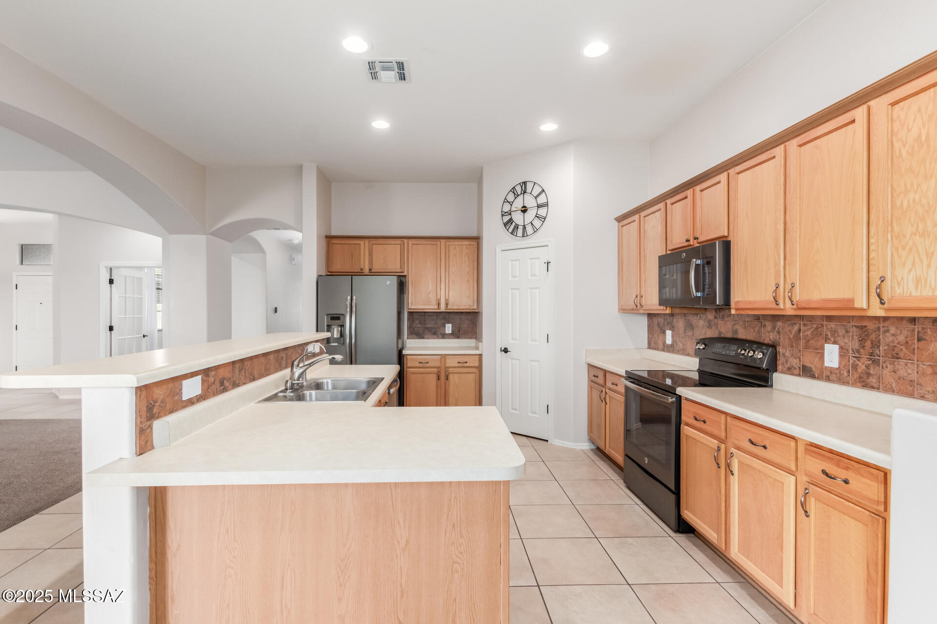 Rancho Del Lago (101-206) - Residential Lease