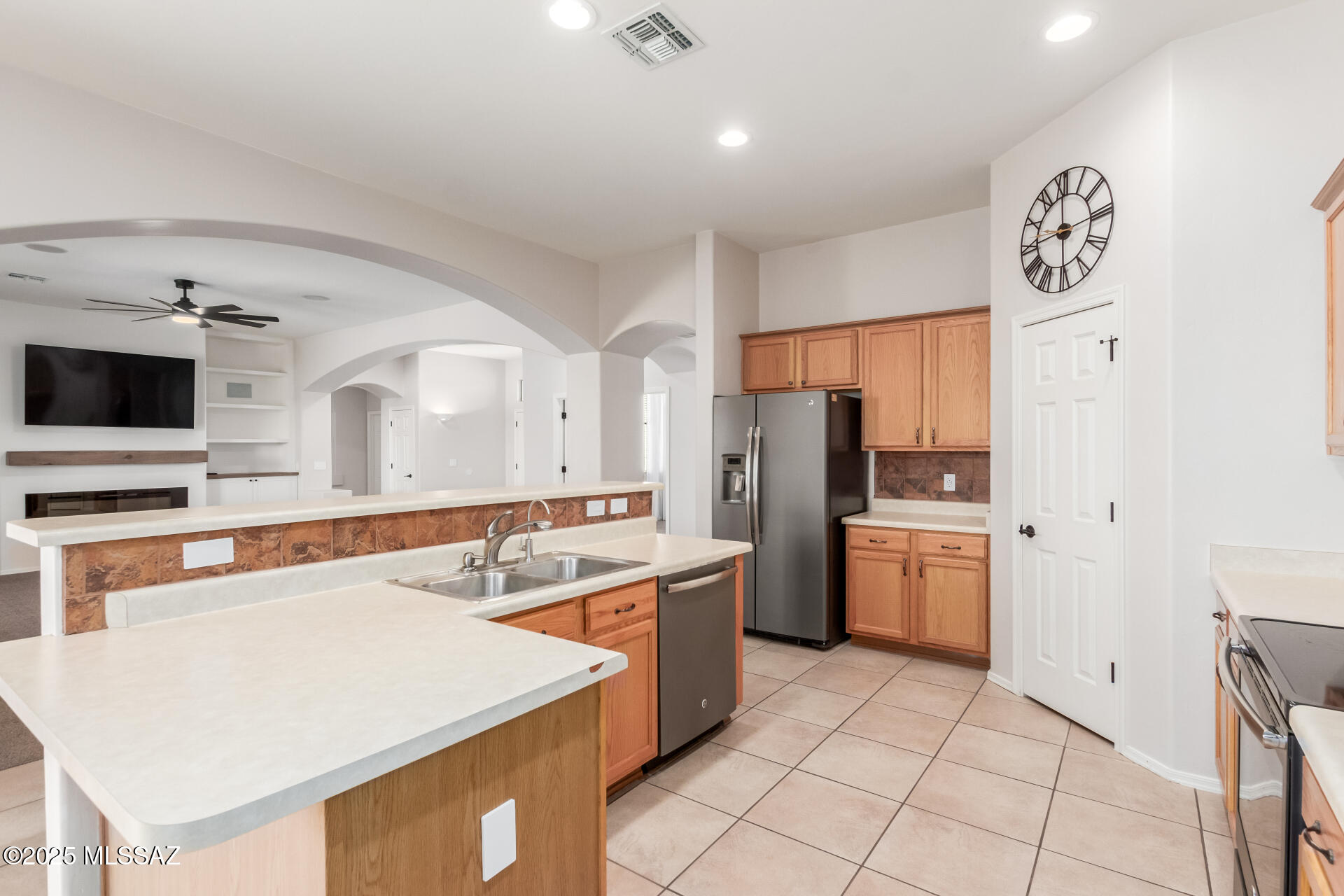 Rancho Del Lago (101-206) - Residential Lease