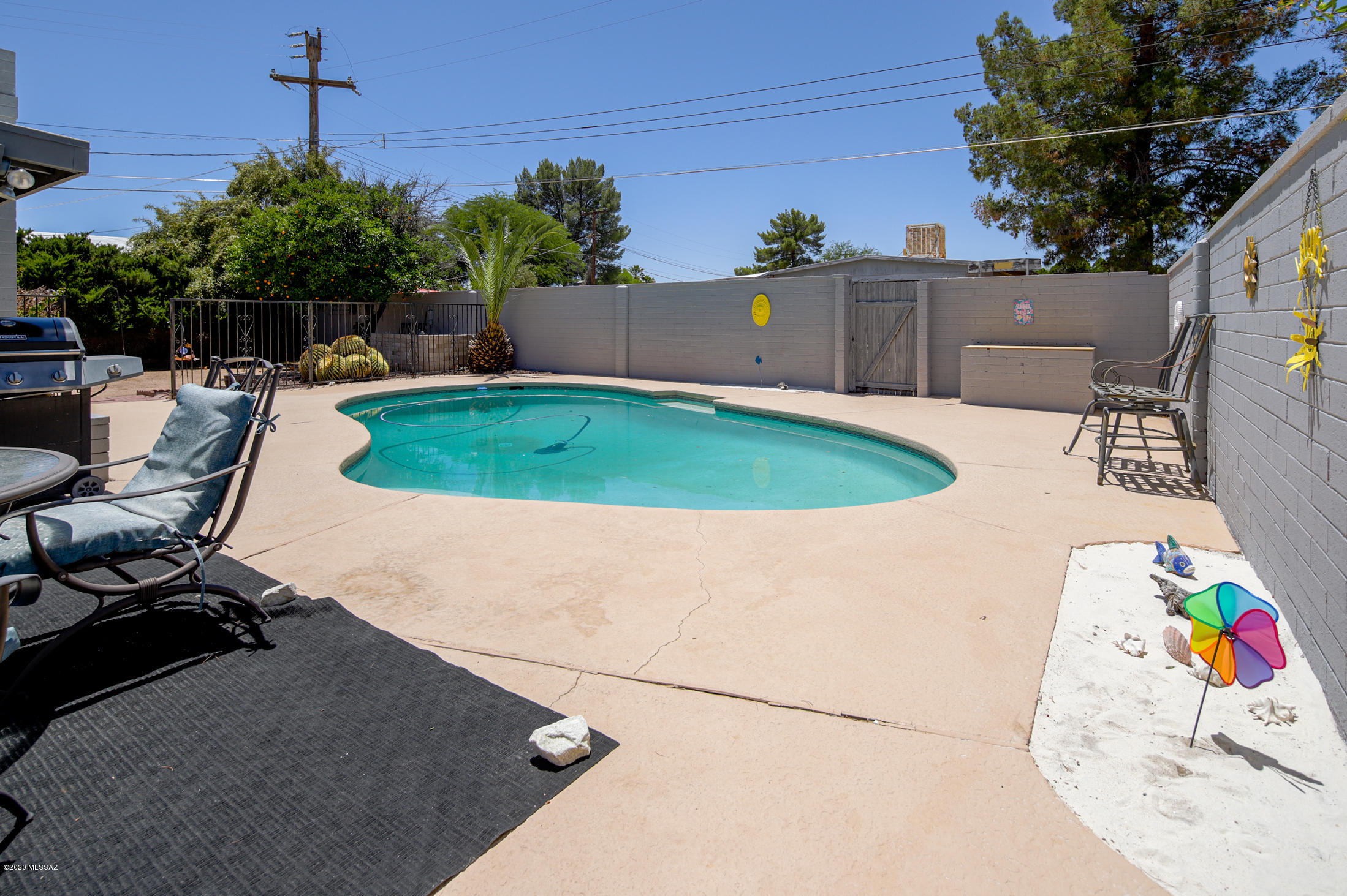 Longview Estates (194-470) - Residential
