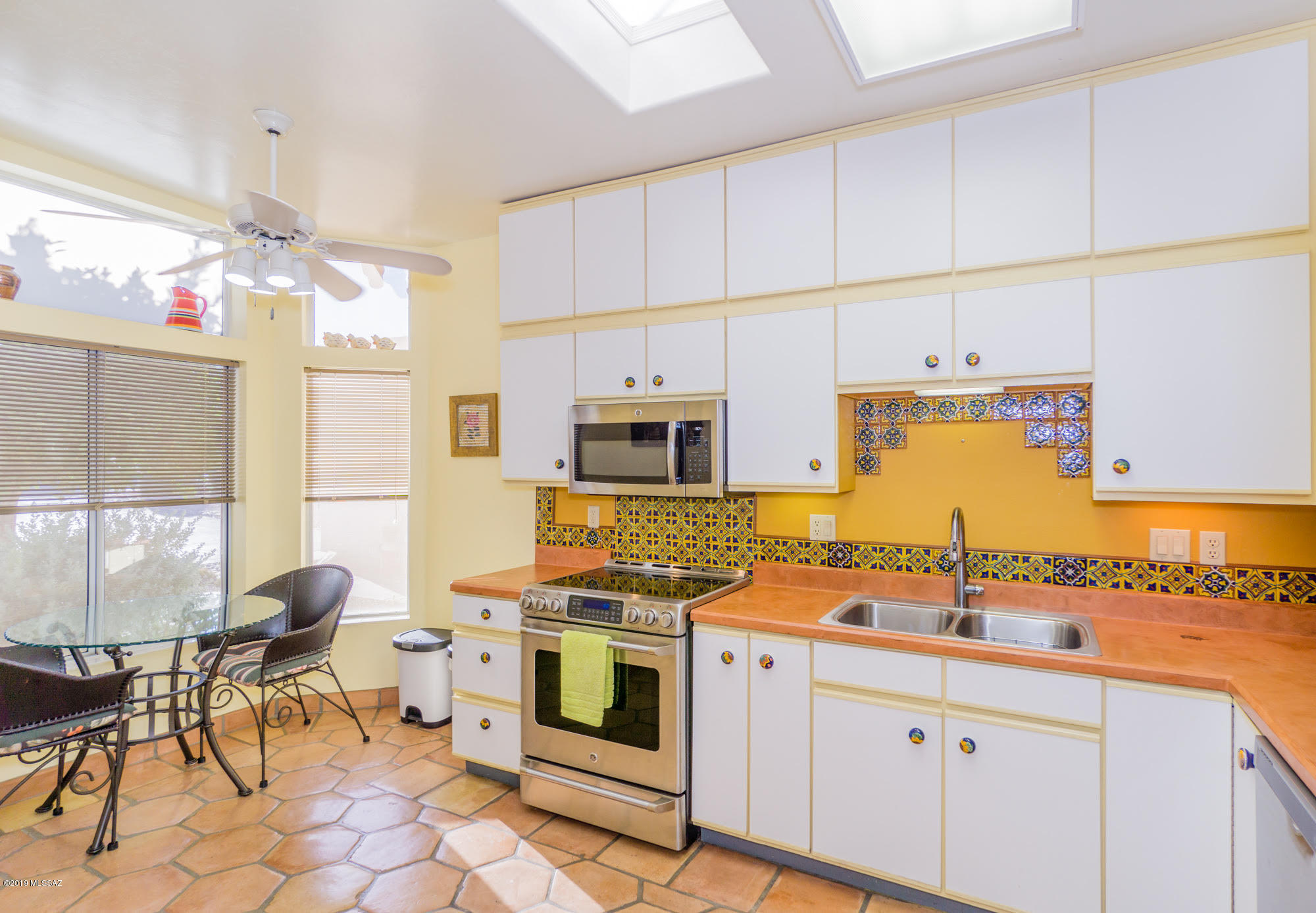 Colonia De Los Alamos - Springpointe - Residential