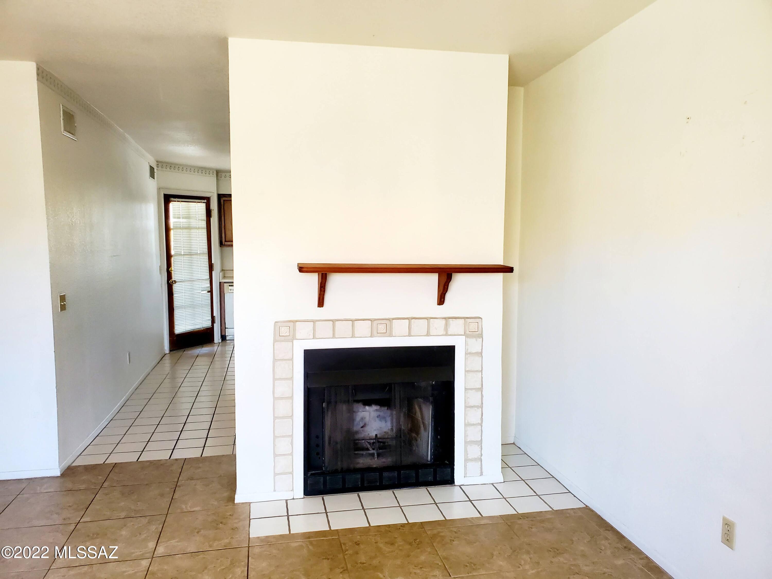 Welcome to Park Place Condo! 2BR, 2BA perfectly located along the Rillito Riverwalk & Bike Loop. One of largest units in complex with 1,105 SF. Great Central location - close to Tucson Racquet & Fitness Club, Banner, UA campus, and shopping. 2nd floor unit. New AC. All appliances convey. Both bedrooms have walk in closets. Dedicated covered parking space. Great Community pool in a well-maintained complex. Great for investors or 1st time home buyers or a seasonal home. Call today!