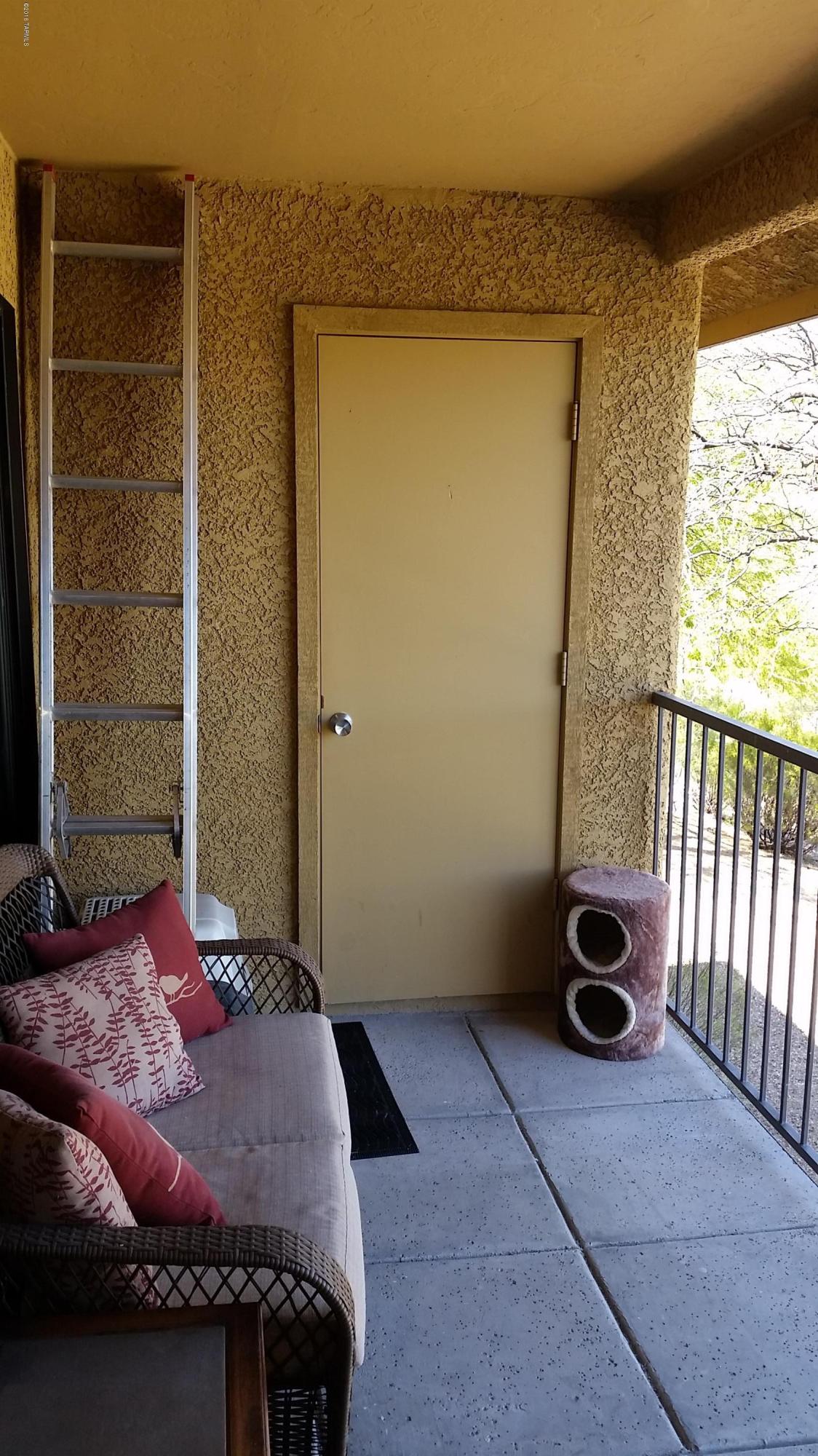 Villas at Sabino Canyon Condominiums - Residential