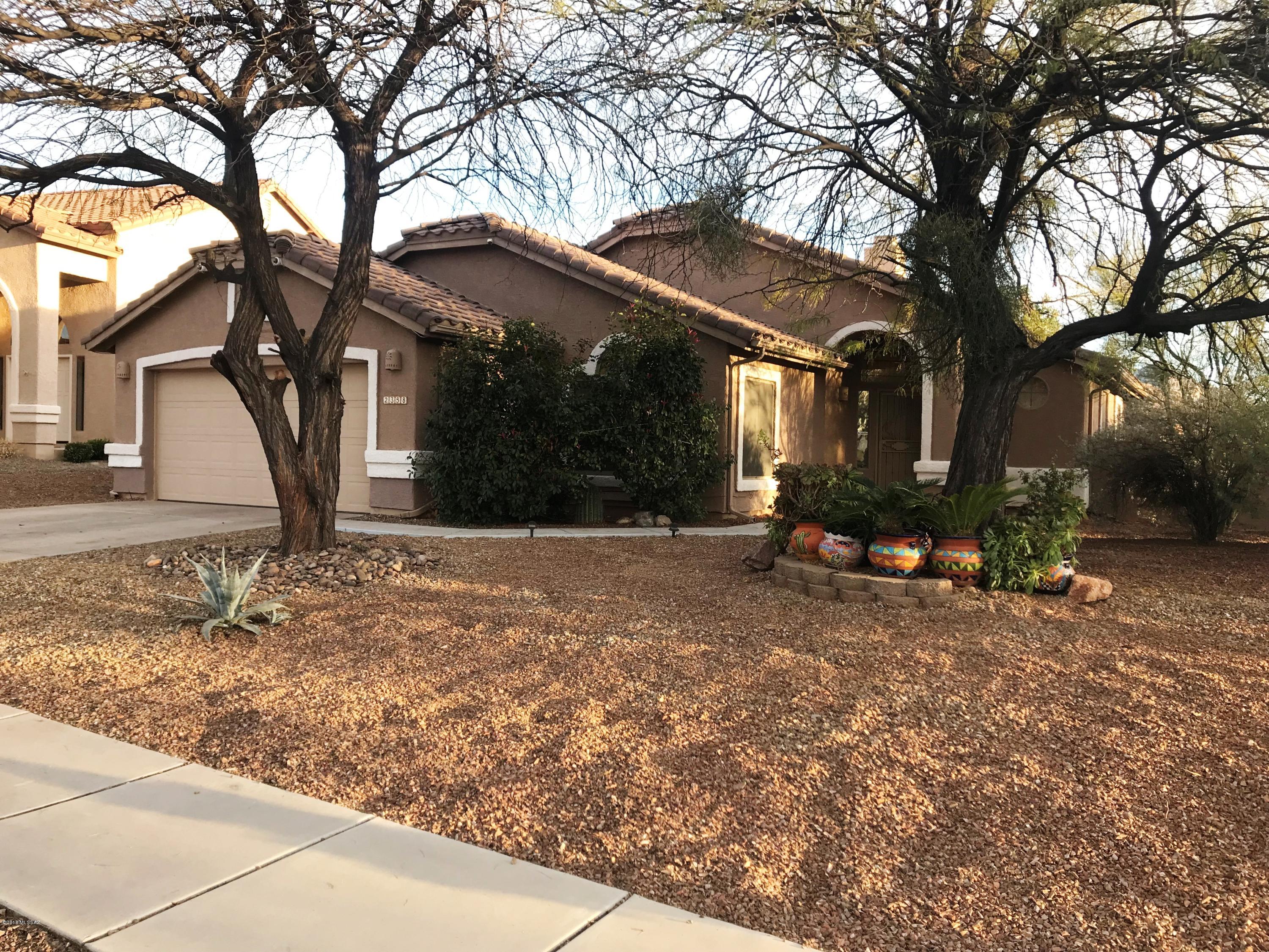 Unbelievable Mountain Views!
Beautiful corner home right in front of a Park!
This 3 bedroom 2.5 bathroom single family home is the perfect place to raise a family, take the kids to the park and the dog for an amazing walk. 
It has a Huge 2 Car garage and a large backyard with lemon and fig trees. 
Huge master bedroom for King size bed. Spacious master bath with separate tub and shower & walk in closet.
You can enjoy the fireplace during the winter and a beautiful sunset during the summer.