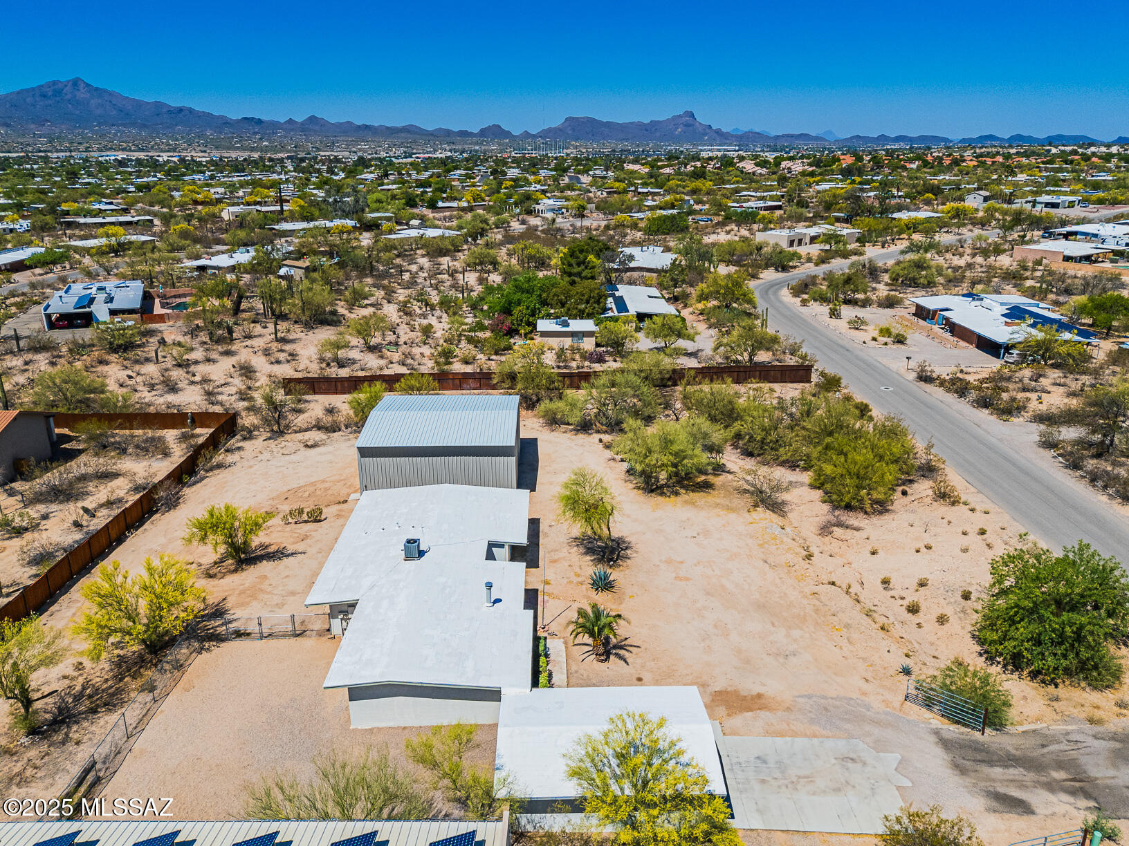 Casas Adobes Estates (541-618) - Residential