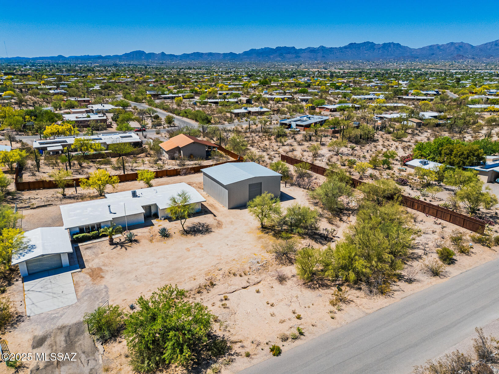 Casas Adobes Estates (541-618) - Residential