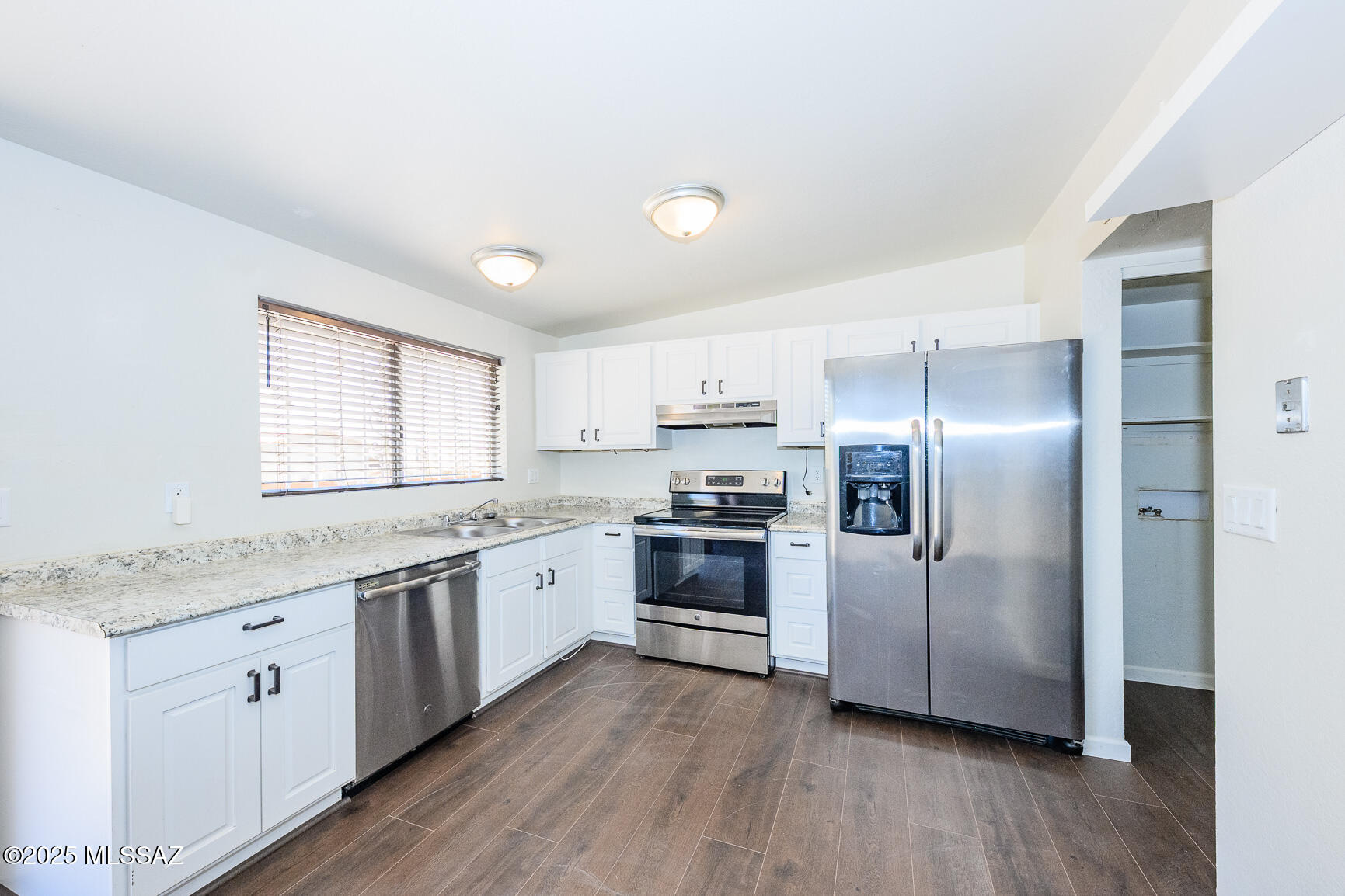 Casas Adobes Estates (541-618) - Residential