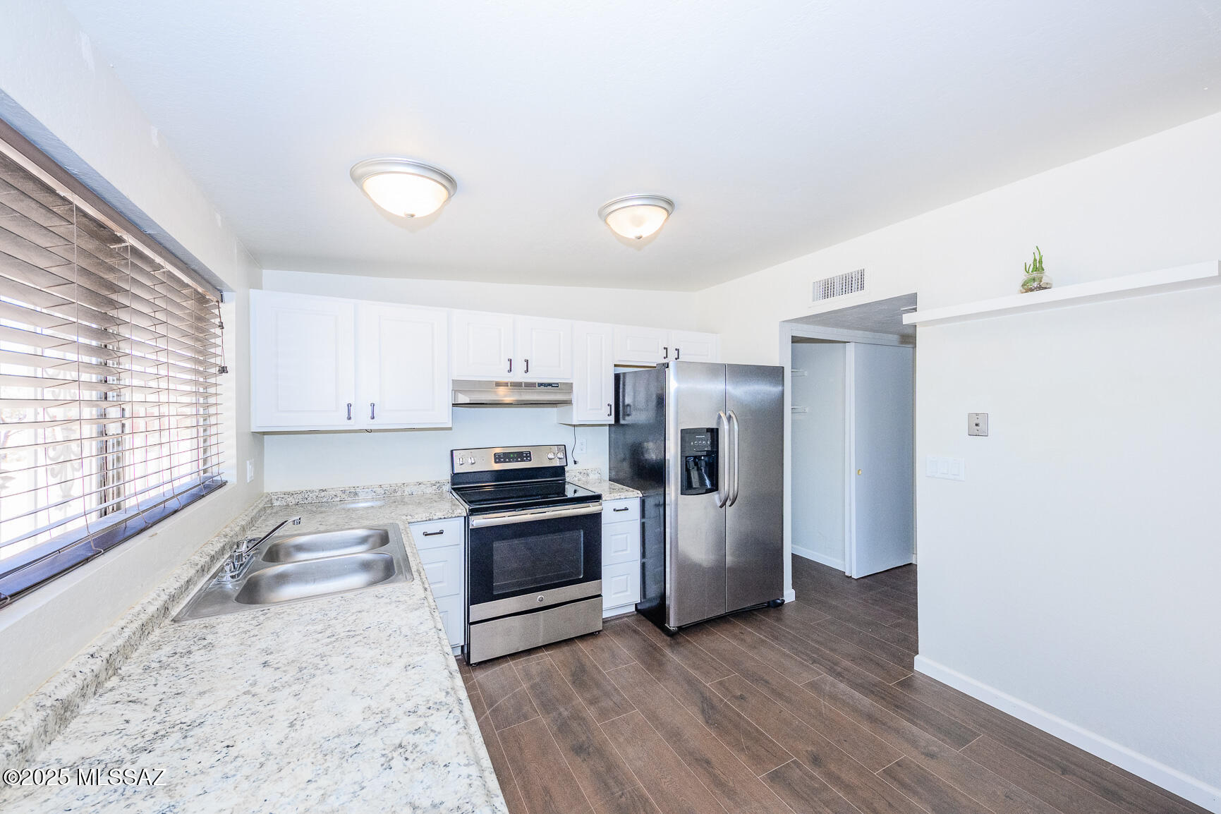 Casas Adobes Estates (541-618) - Residential