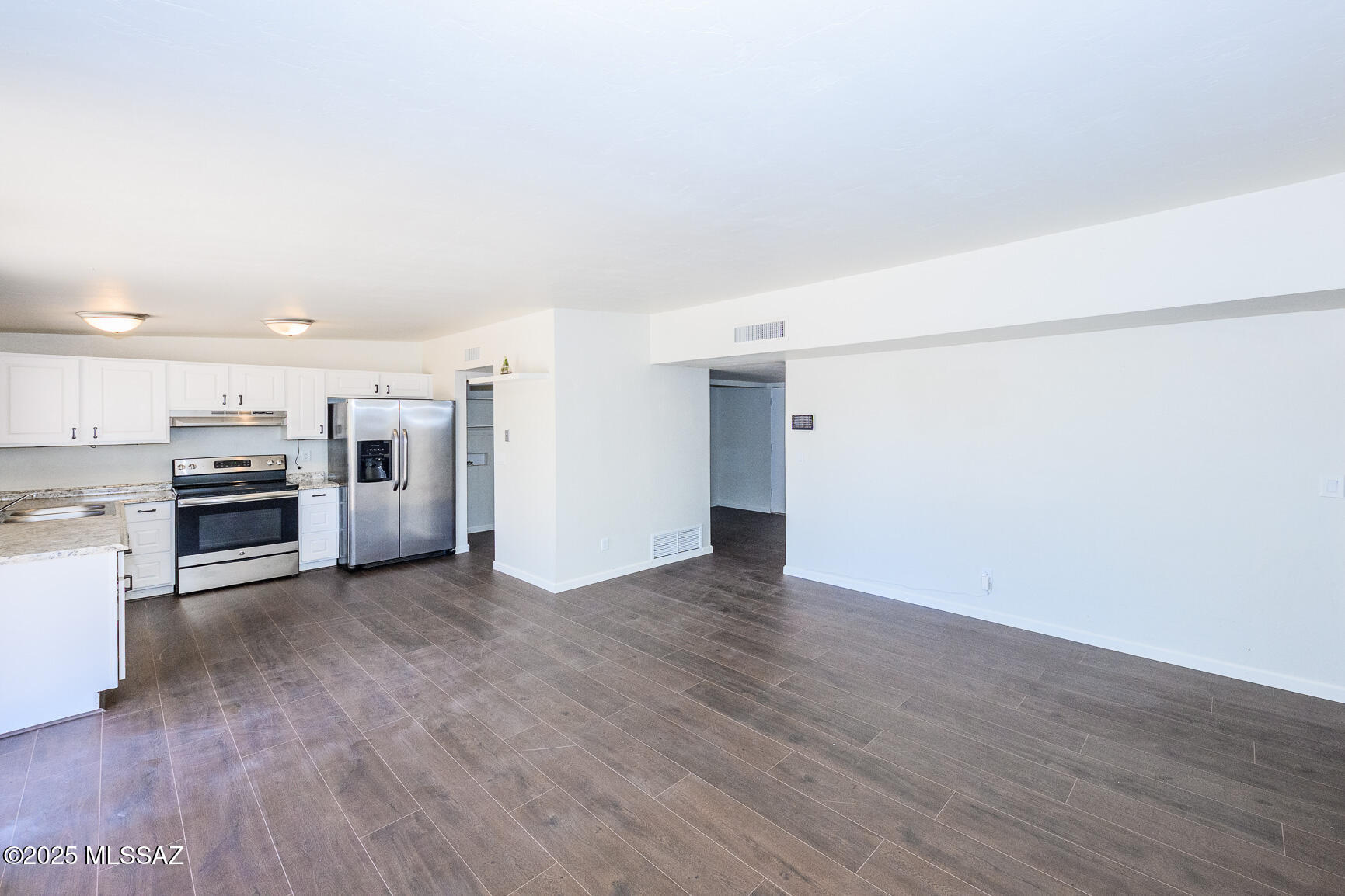 Casas Adobes Estates (541-618) - Residential