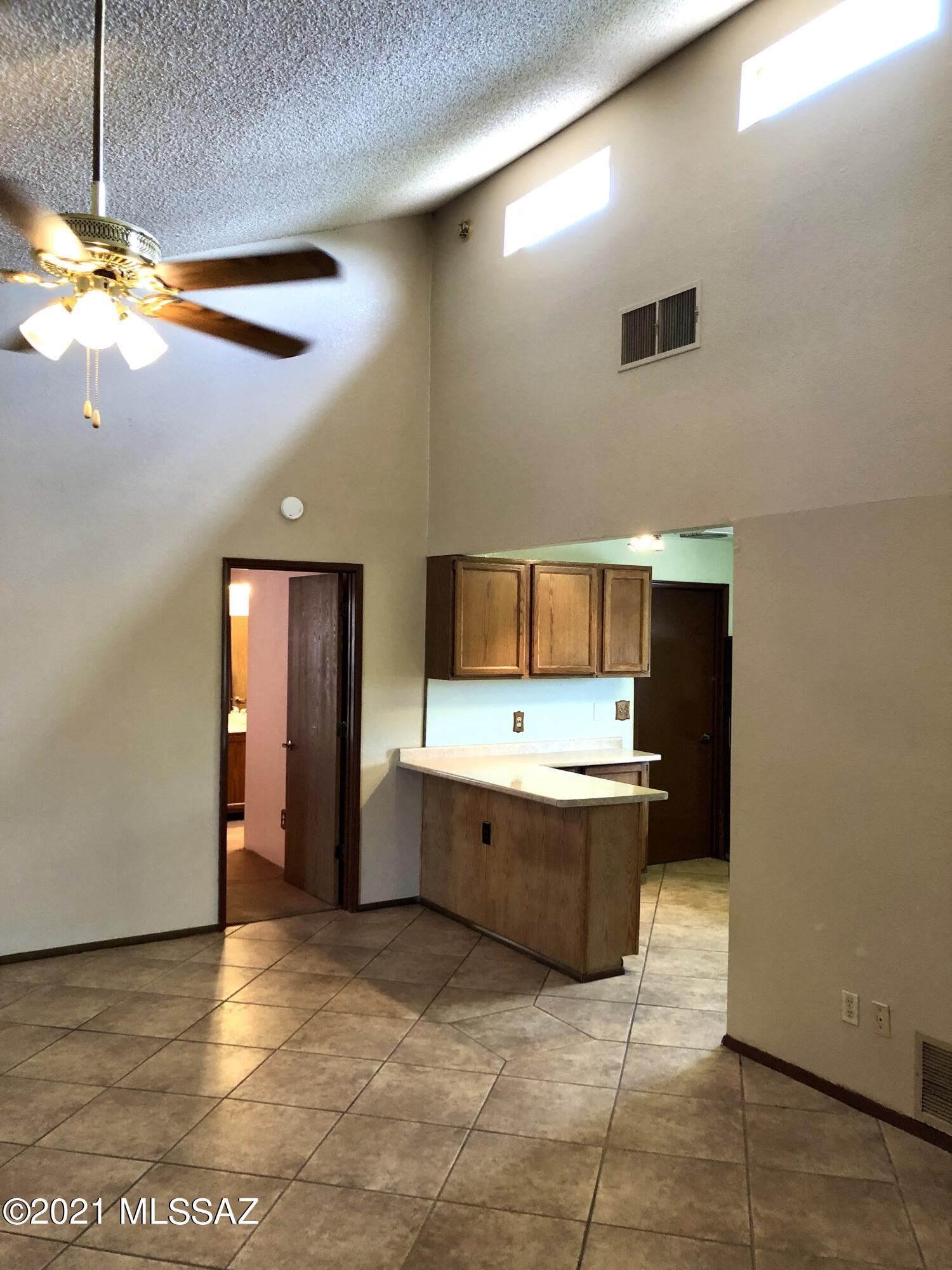 New Tucson Unit NO. 21 (1-62) - Residential