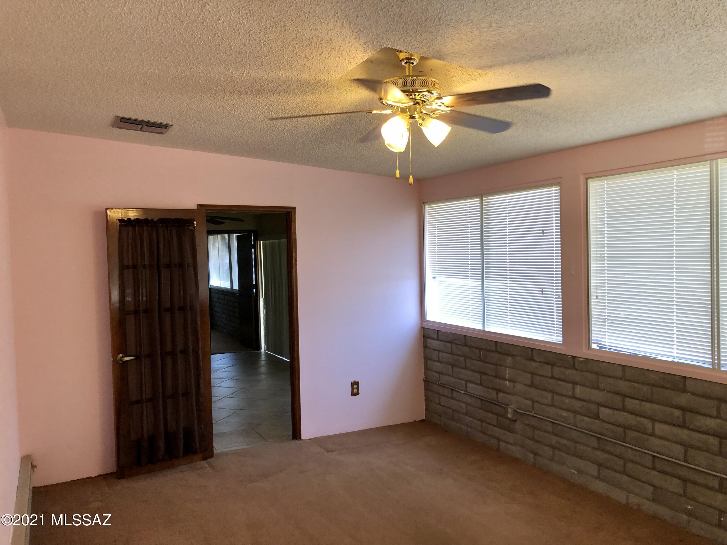 New Tucson Unit NO. 21 (1-62) - Residential