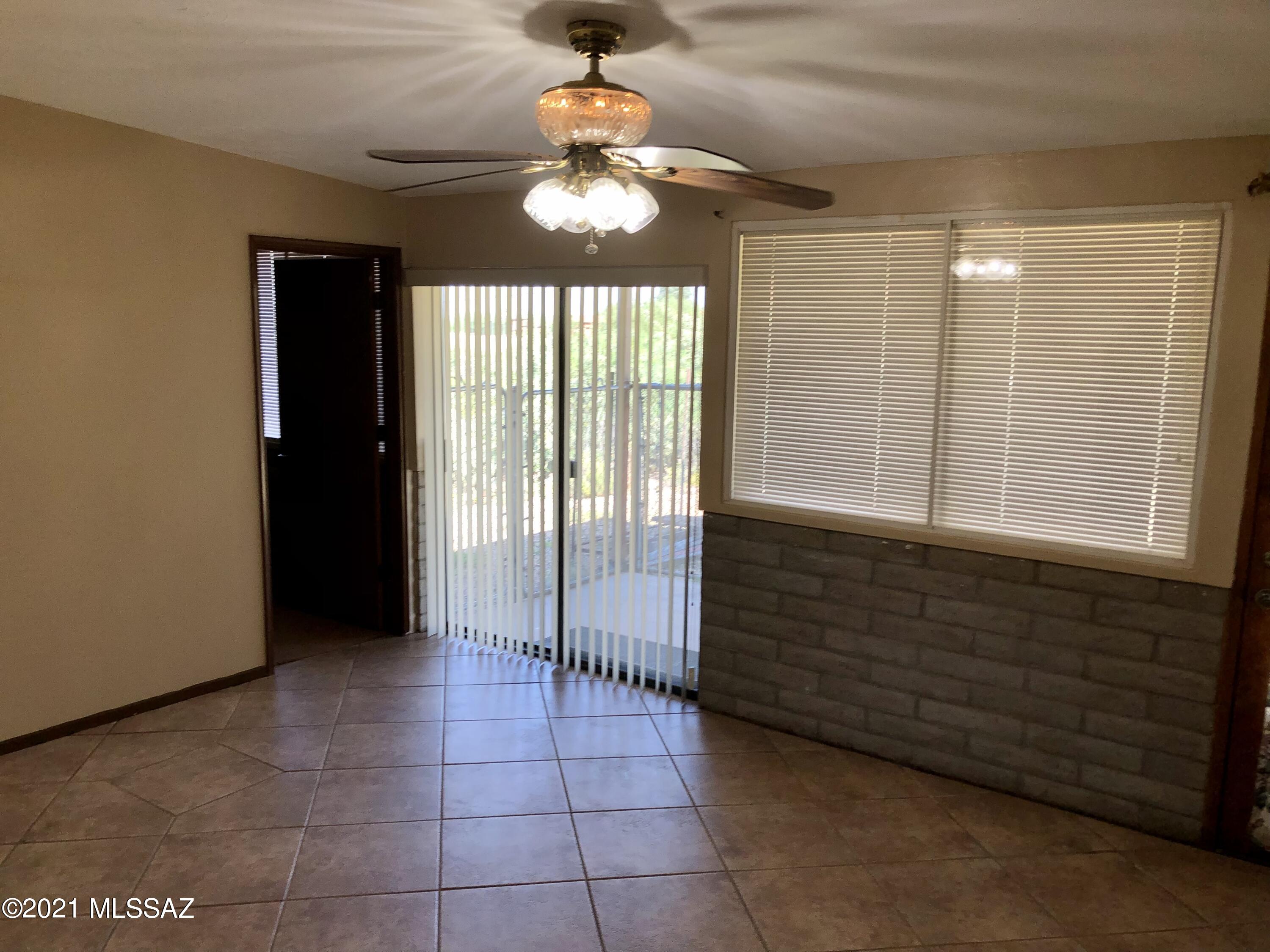New Tucson Unit NO. 21 (1-62) - Residential