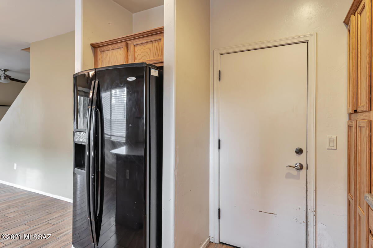 Paseo del Rio - Residential Lease