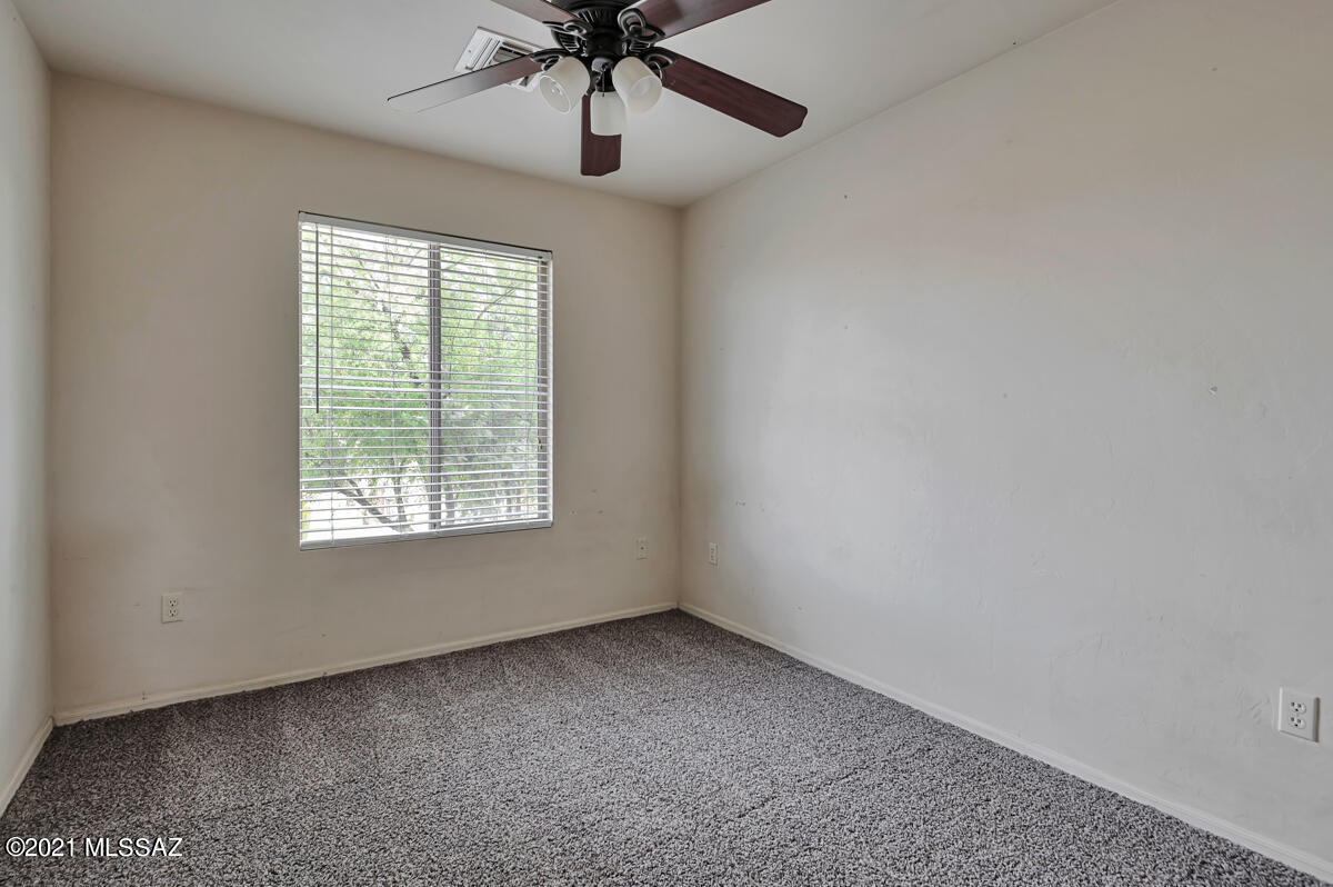 Paseo del Rio - Residential Lease