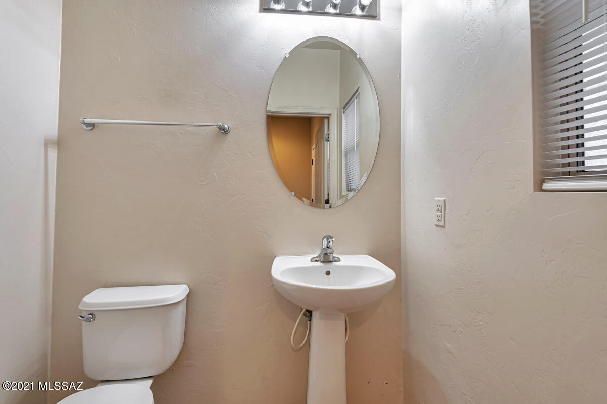 Paseo del Rio - Residential Lease