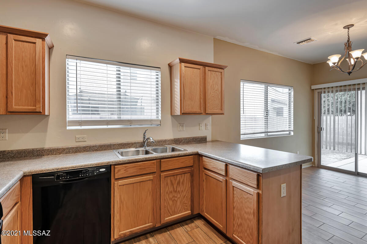 Paseo del Rio - Residential Lease
