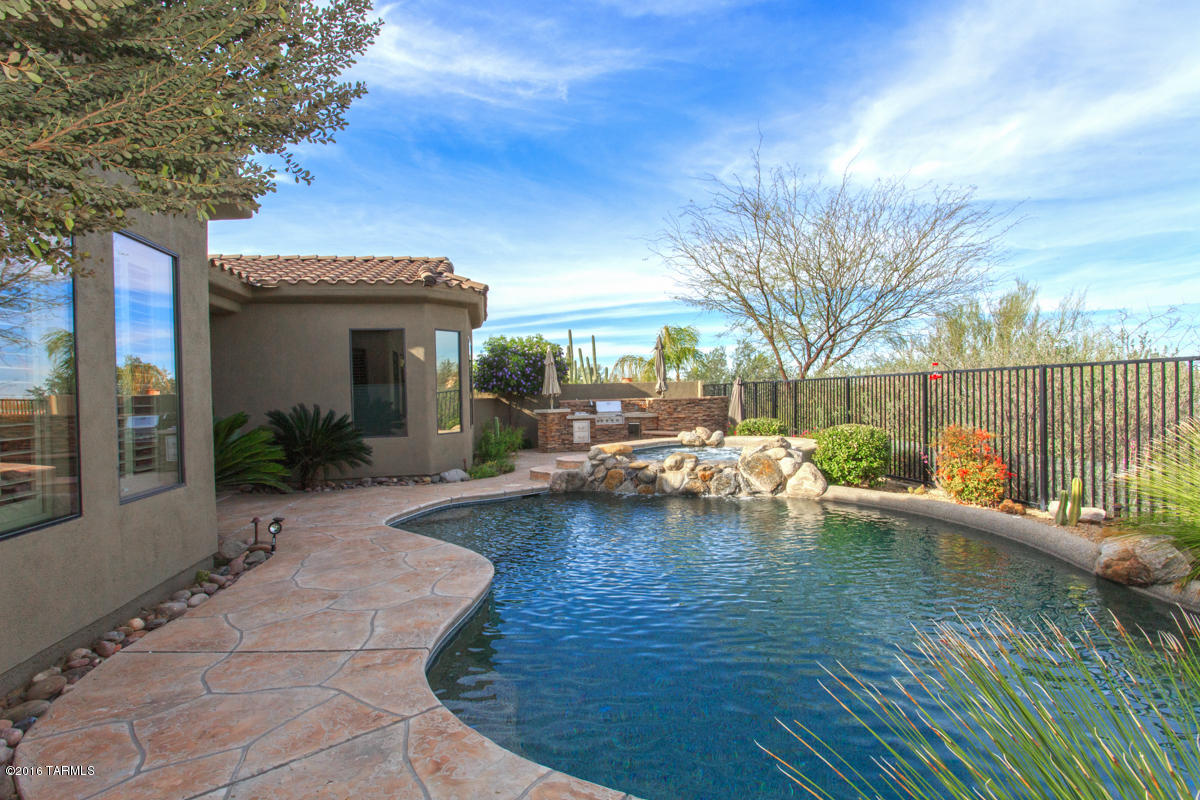 Bluffs at Dove Mountain Phase II - Residential