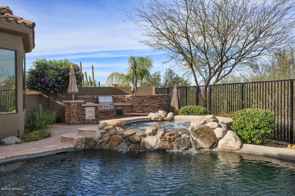 Bluffs at Dove Mountain Phase II - Residential