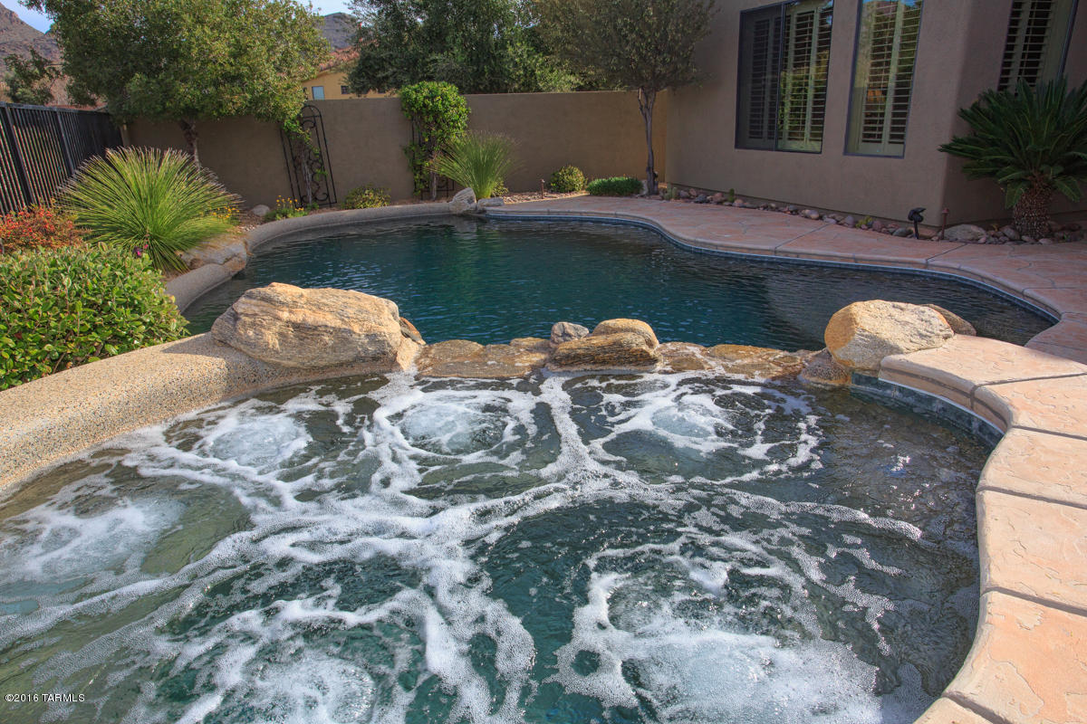 Bluffs at Dove Mountain Phase II - Residential