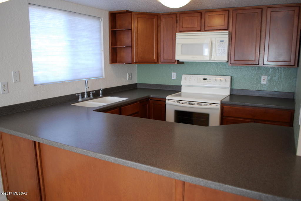 Ventana Vista Condominiums - Residential Lease