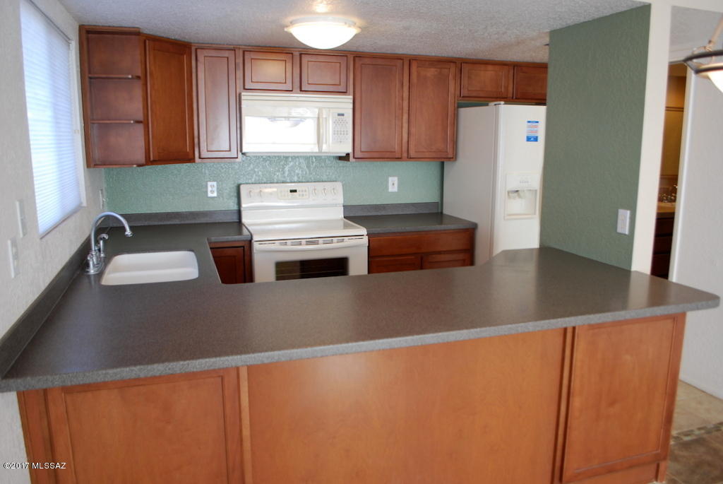 Ventana Vista Condominiums - Residential Lease
