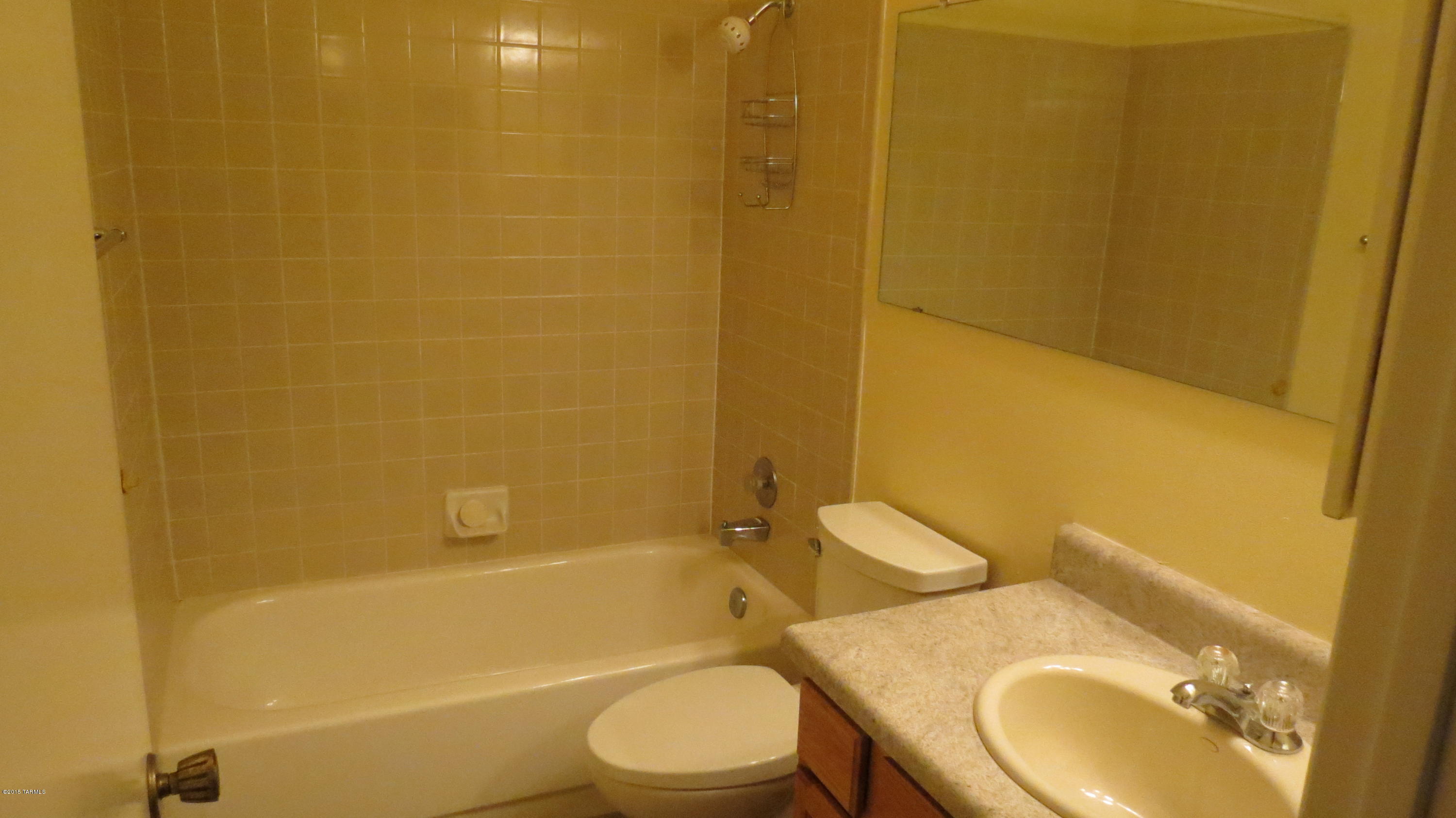 Verde Vista Villas (1-94) - Residential Lease