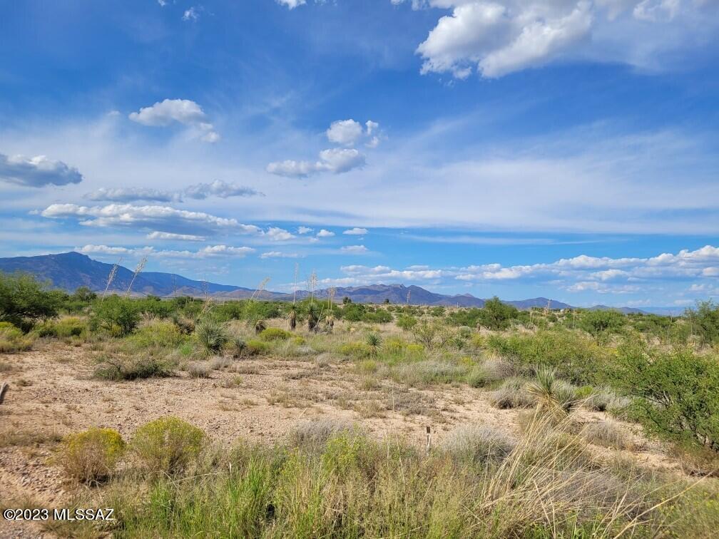 Flat, usable lot just minutes from I-10 for quick and easy commutes to Tucson and Sierra Vista, but far from Highway noise, ready for your dream home.
