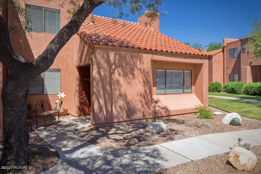 Ventana Vista Condominiums - Residential