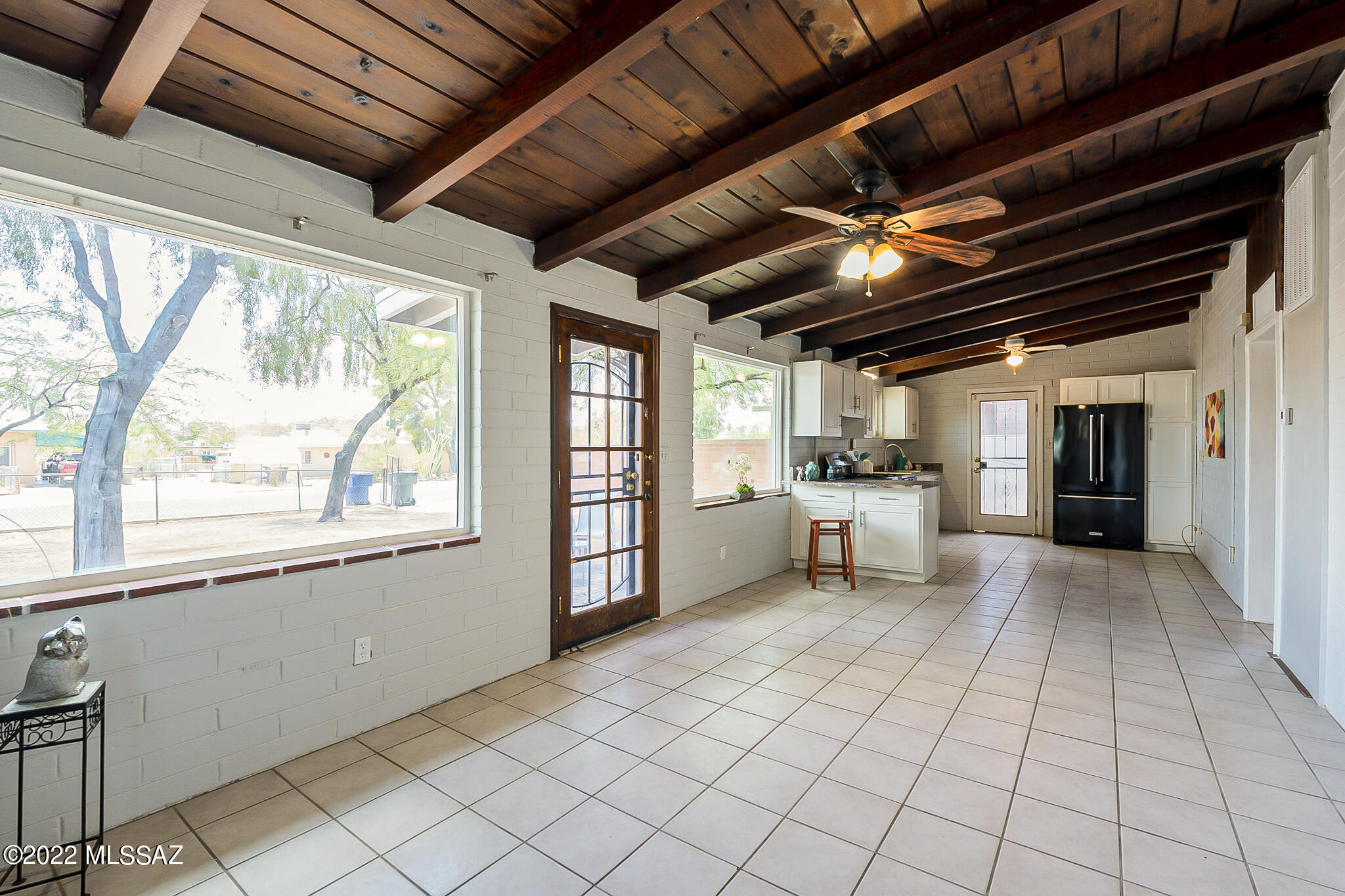 Miracle Mile Manor - Residential