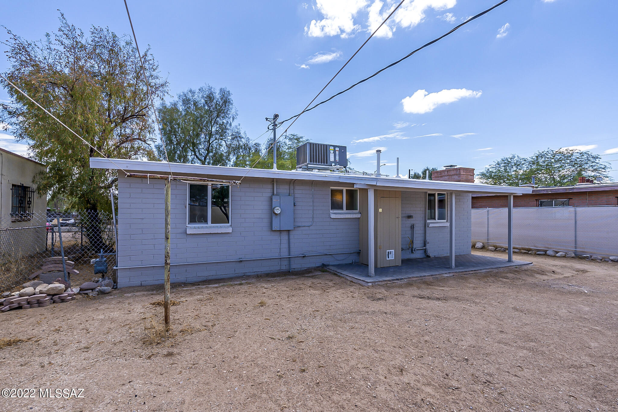Miracle Mile Manor - Residential