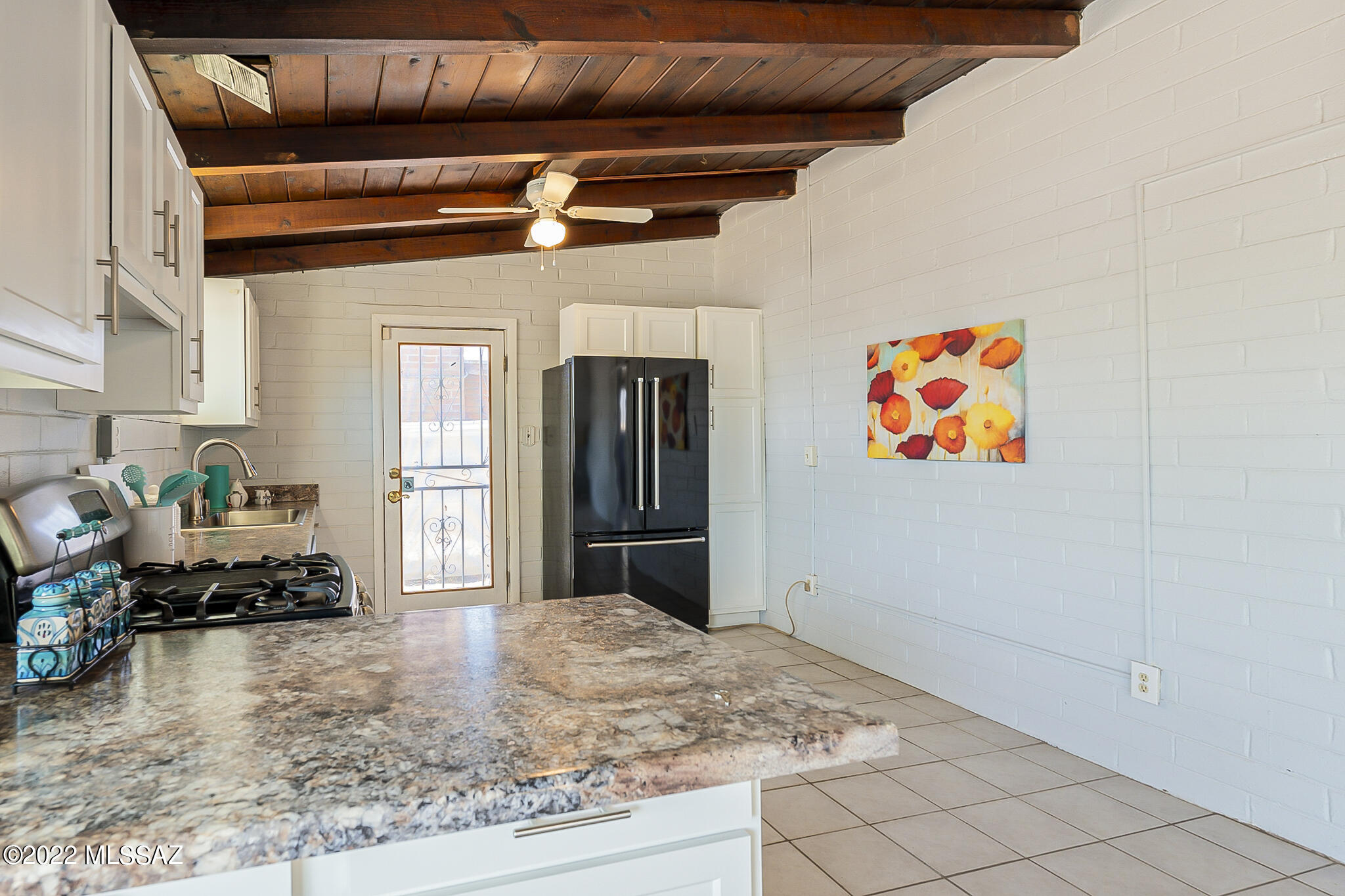Miracle Mile Manor - Residential