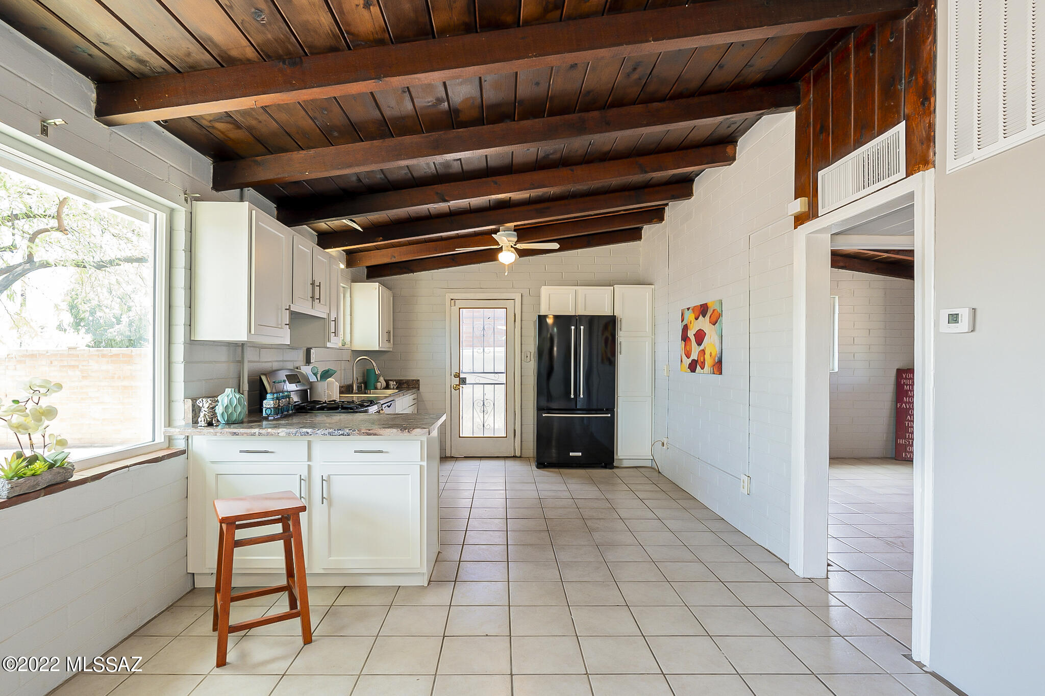 Miracle Mile Manor - Residential