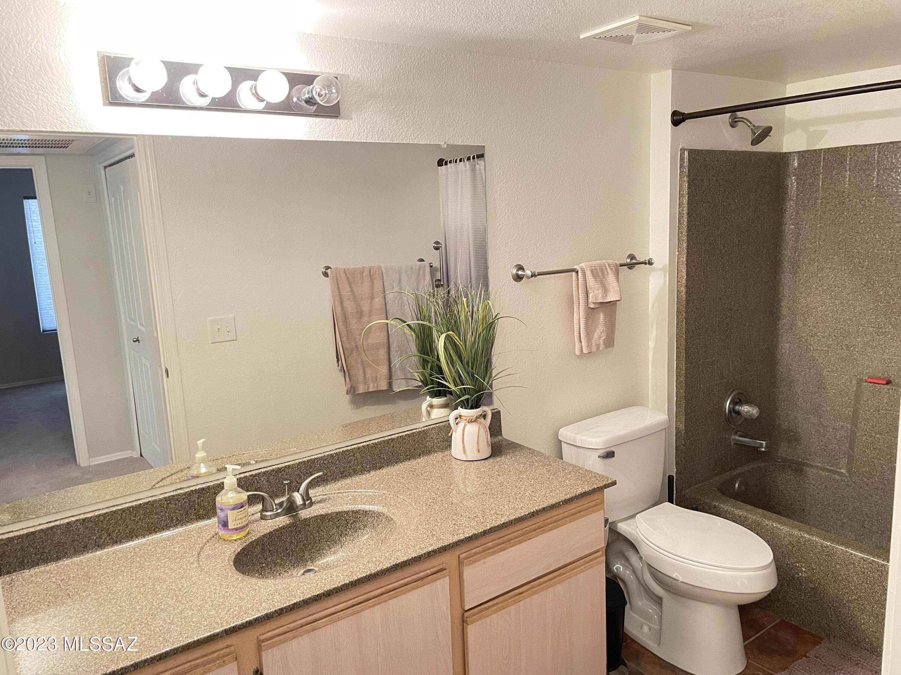 Veranda at Ventana Condominiums - Residential Lease