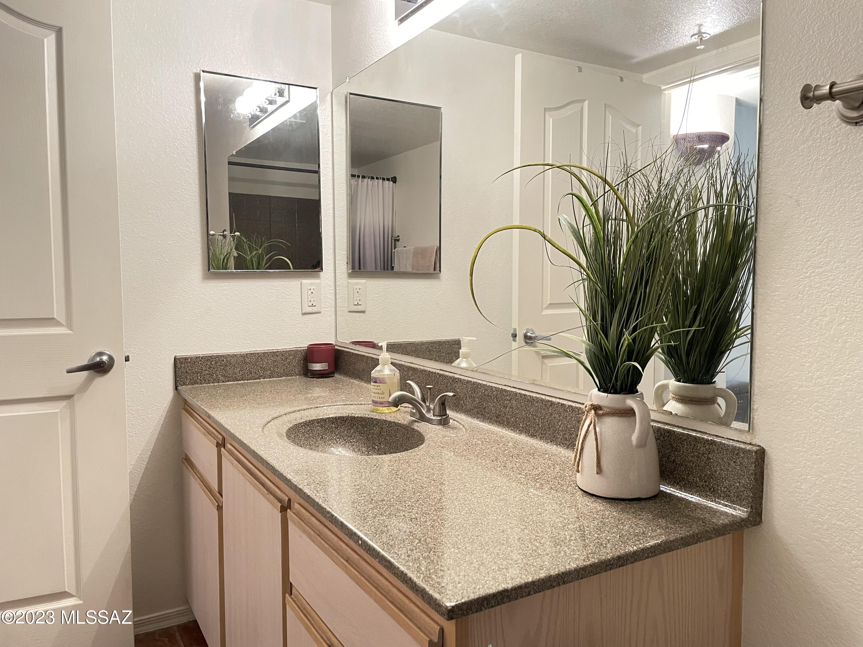 Veranda at Ventana Condominiums - Residential Lease