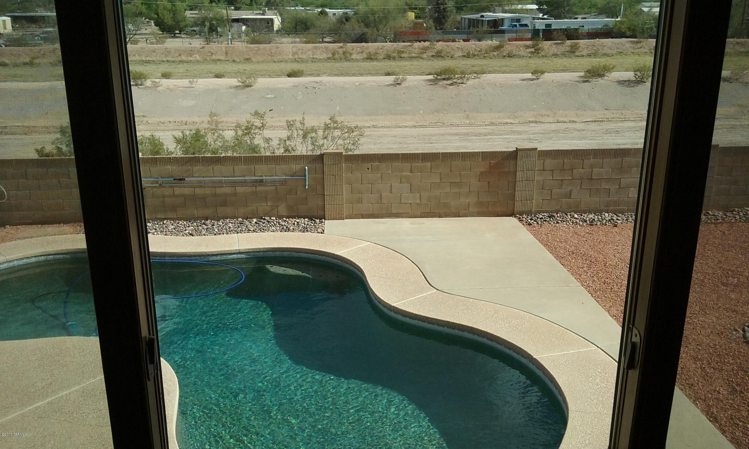 Mission West (1-370) - Residential