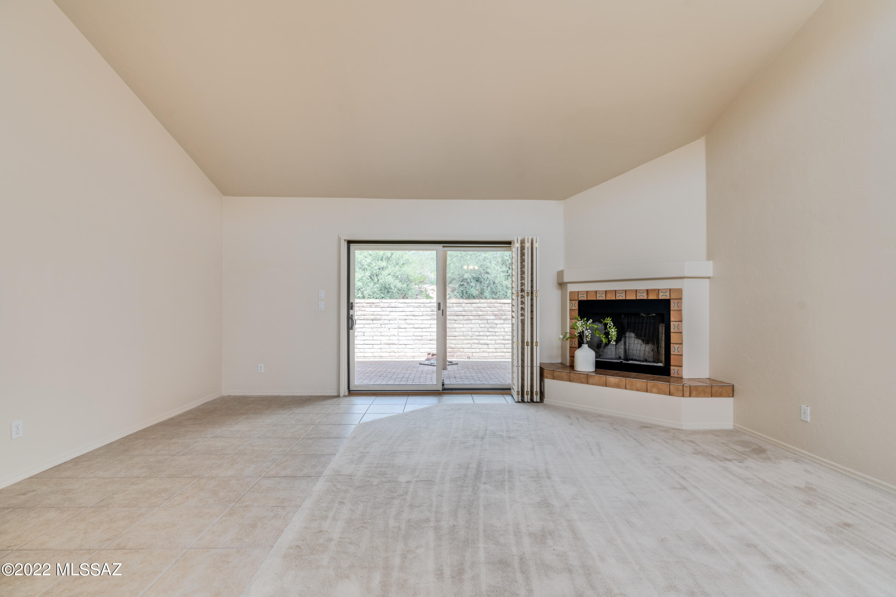 Valle Del Oro Townhomes (1-90) - Residential