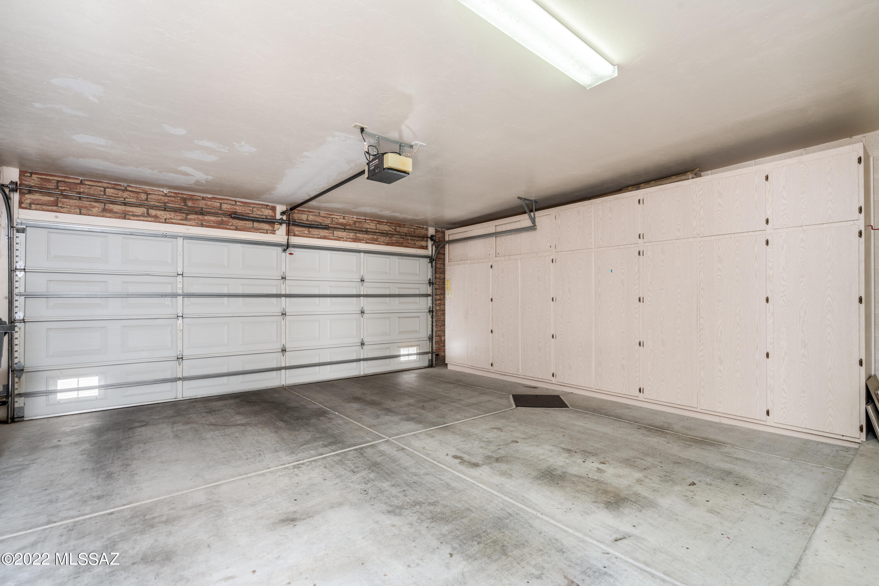 Valle Del Oro Townhomes (1-90) - Residential