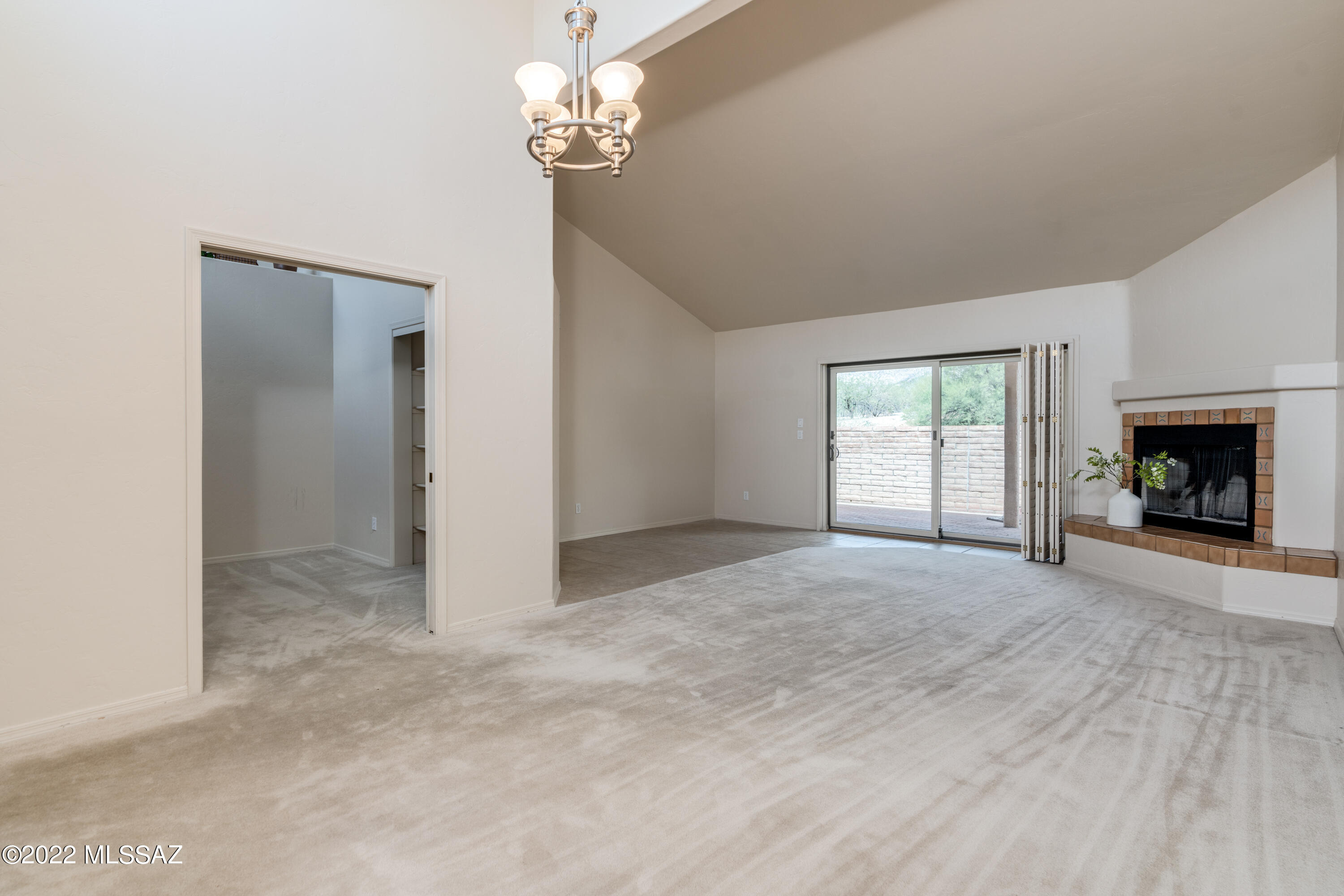 Valle Del Oro Townhomes (1-90) - Residential