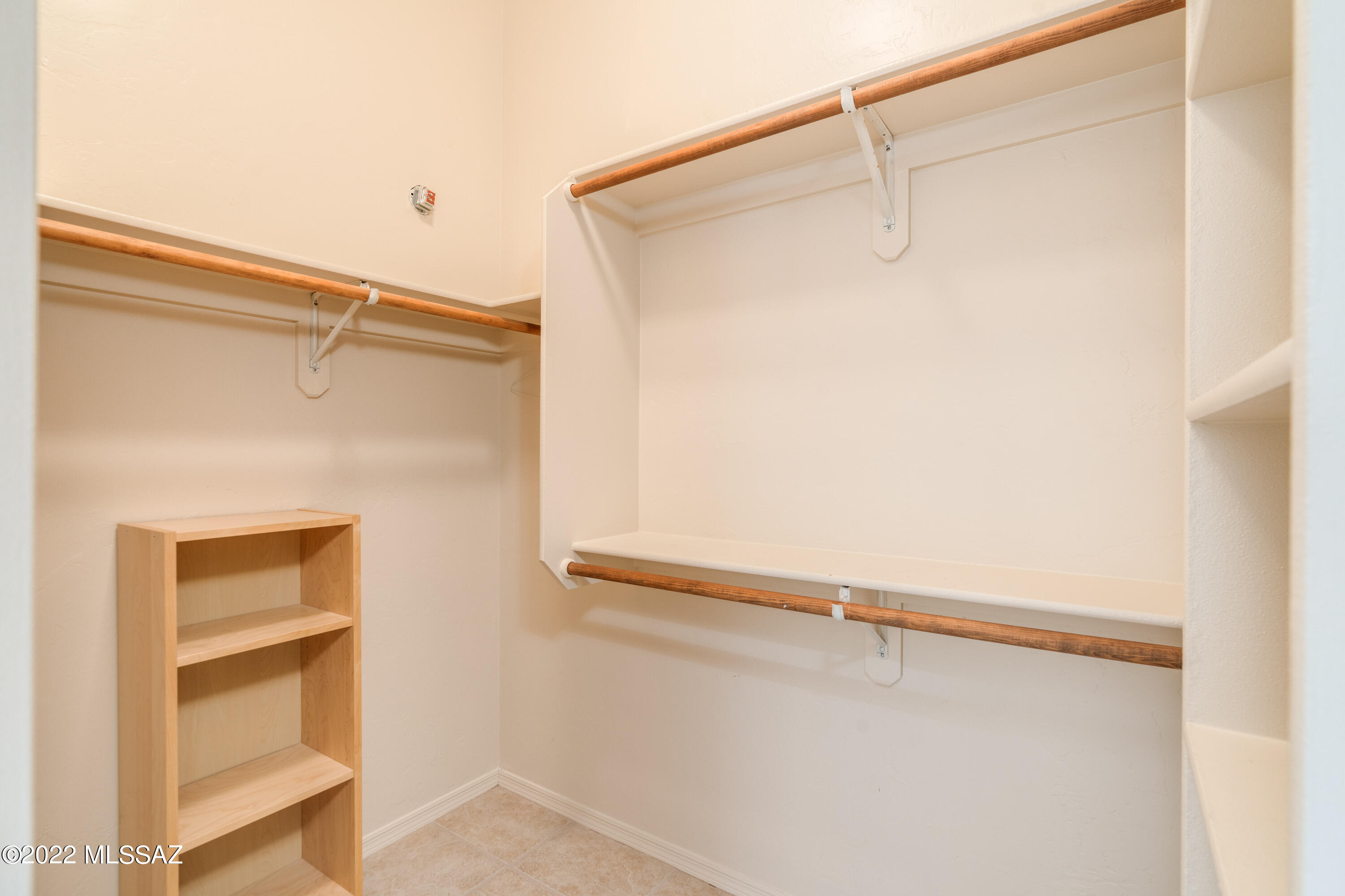 Valle Del Oro Townhomes (1-90) - Residential