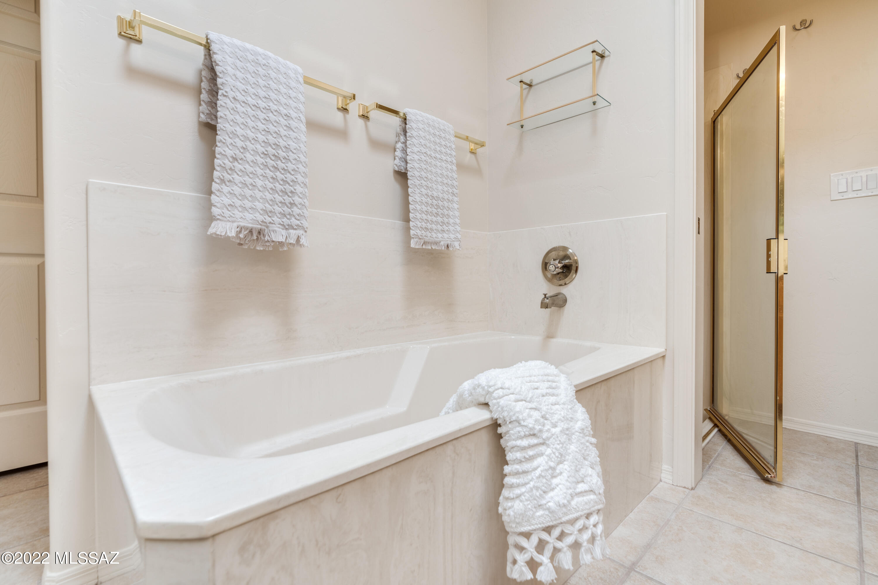 Valle Del Oro Townhomes (1-90) - Residential