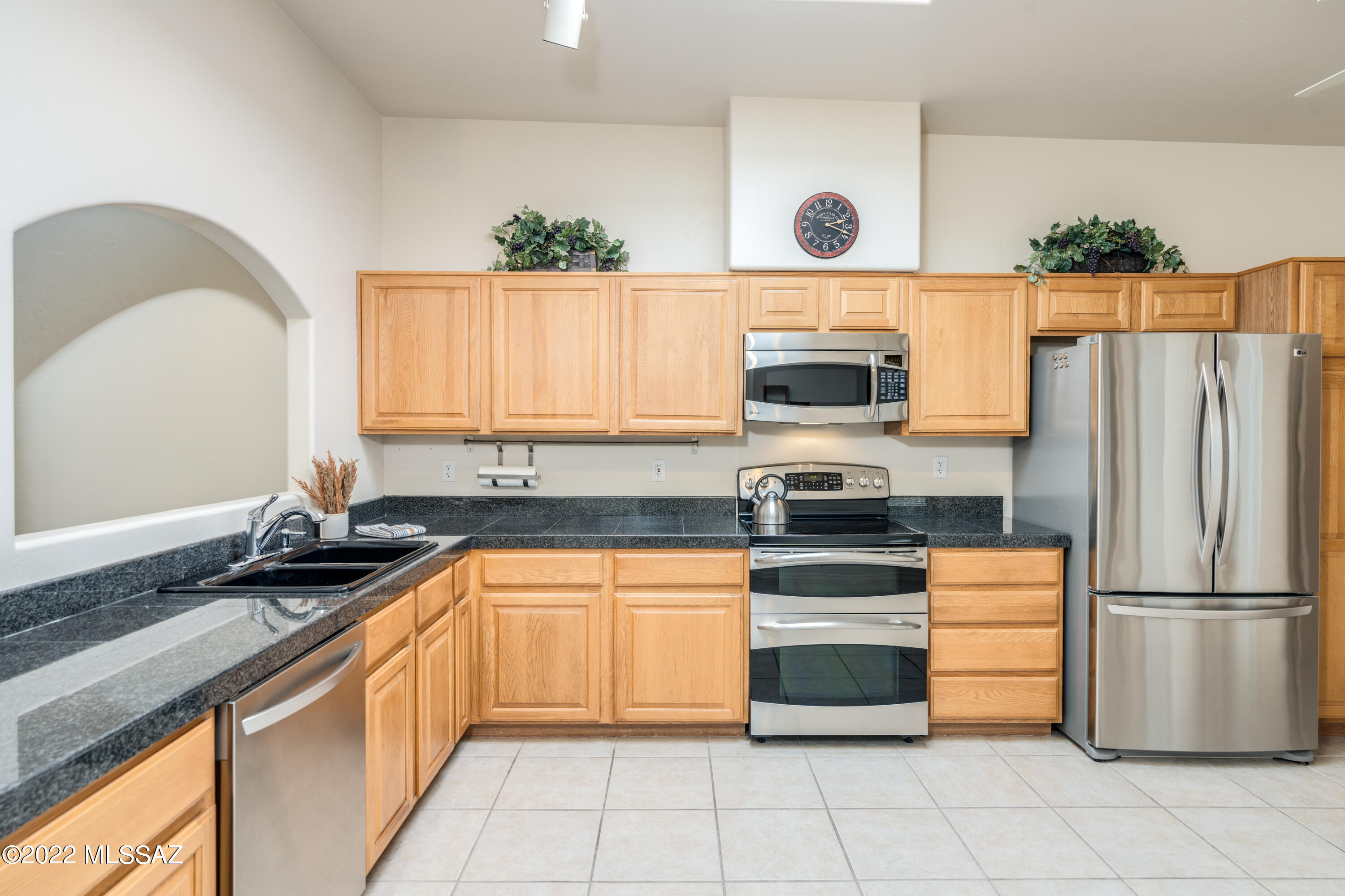 Valle Del Oro Townhomes (1-90) - Residential