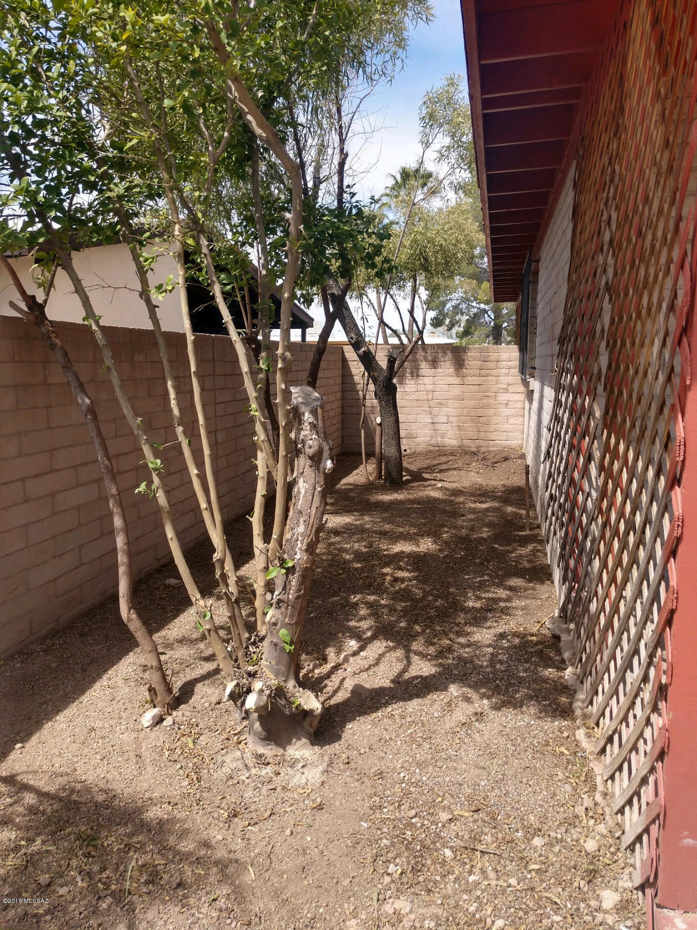 Los Reales Heights NO. 2 (1-138) - Residential Lease