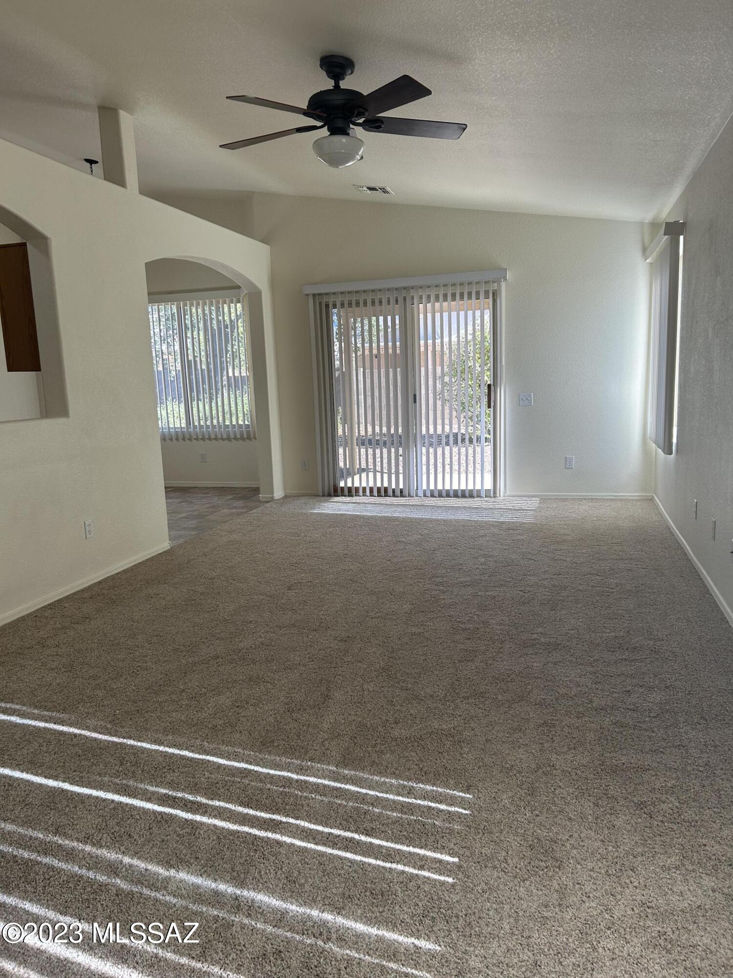 Bluffs (The) 2 - Residential Lease