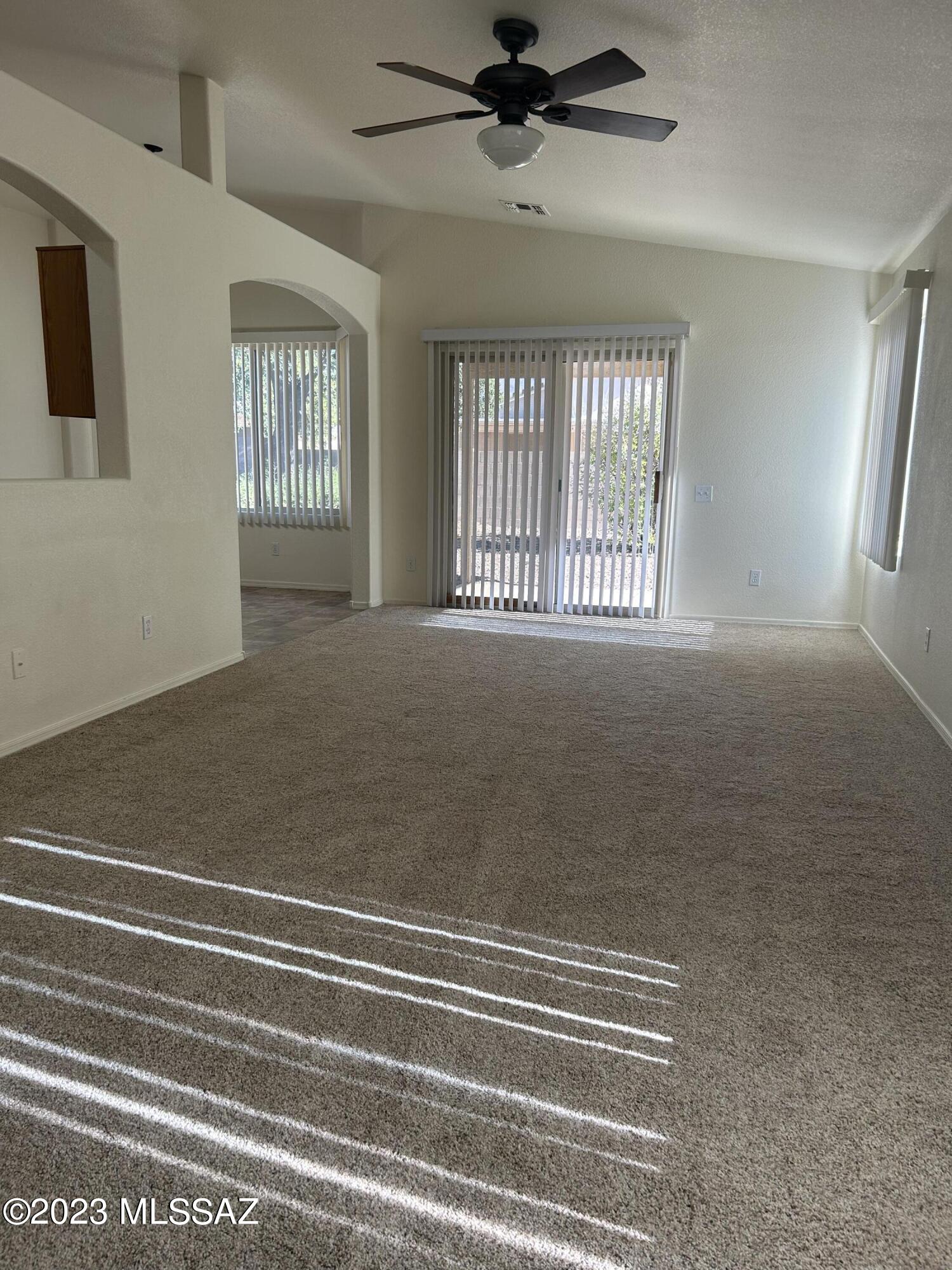 Bluffs (The) 2 - Residential Lease