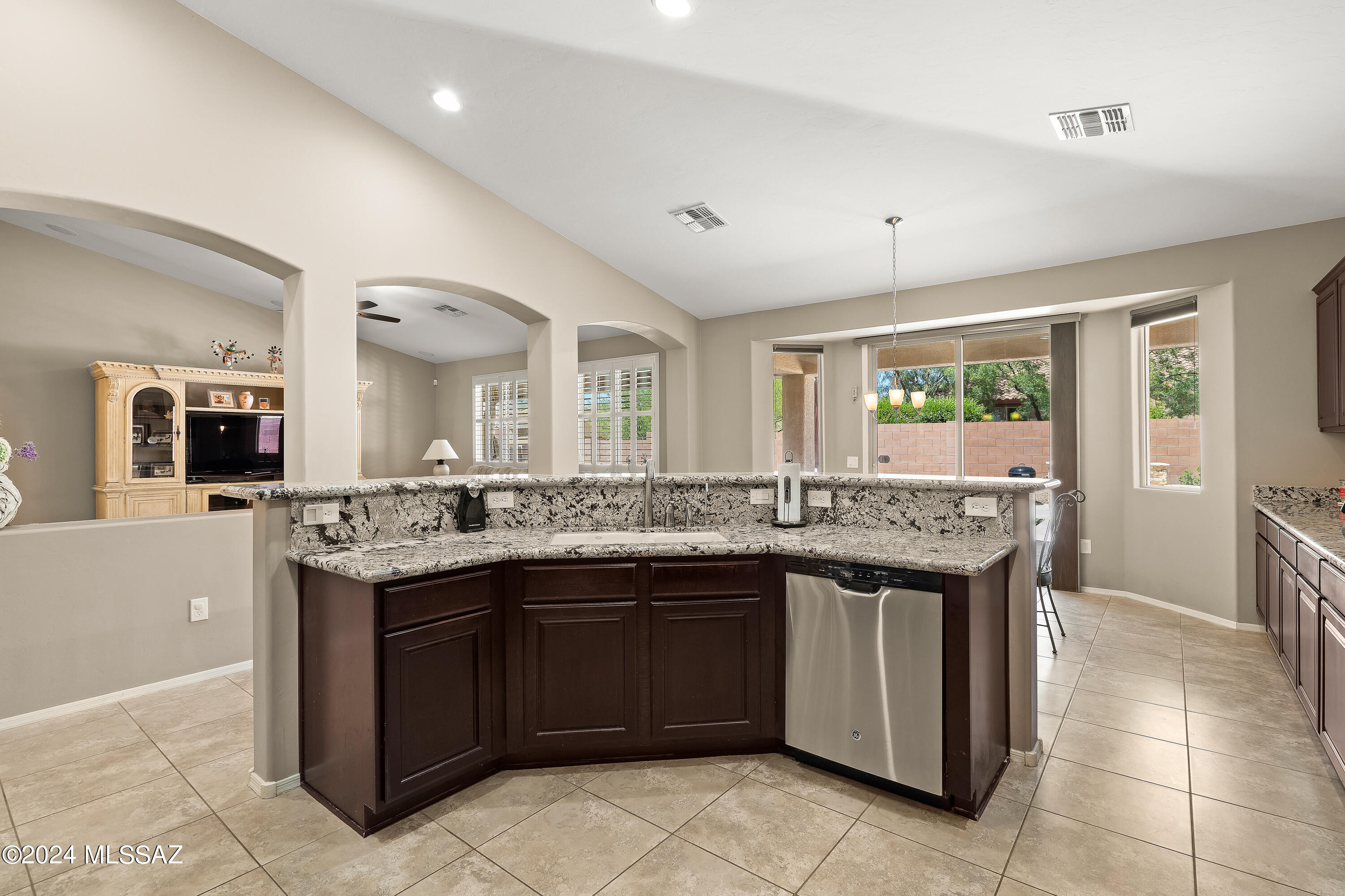 Tangerine Crossing (348-352) - Residential