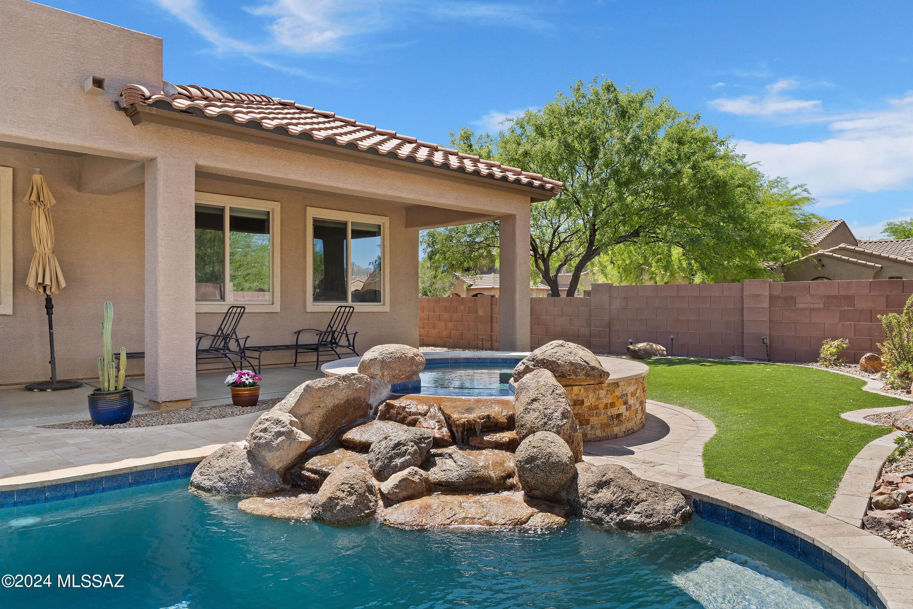Tangerine Crossing (348-352) - Residential