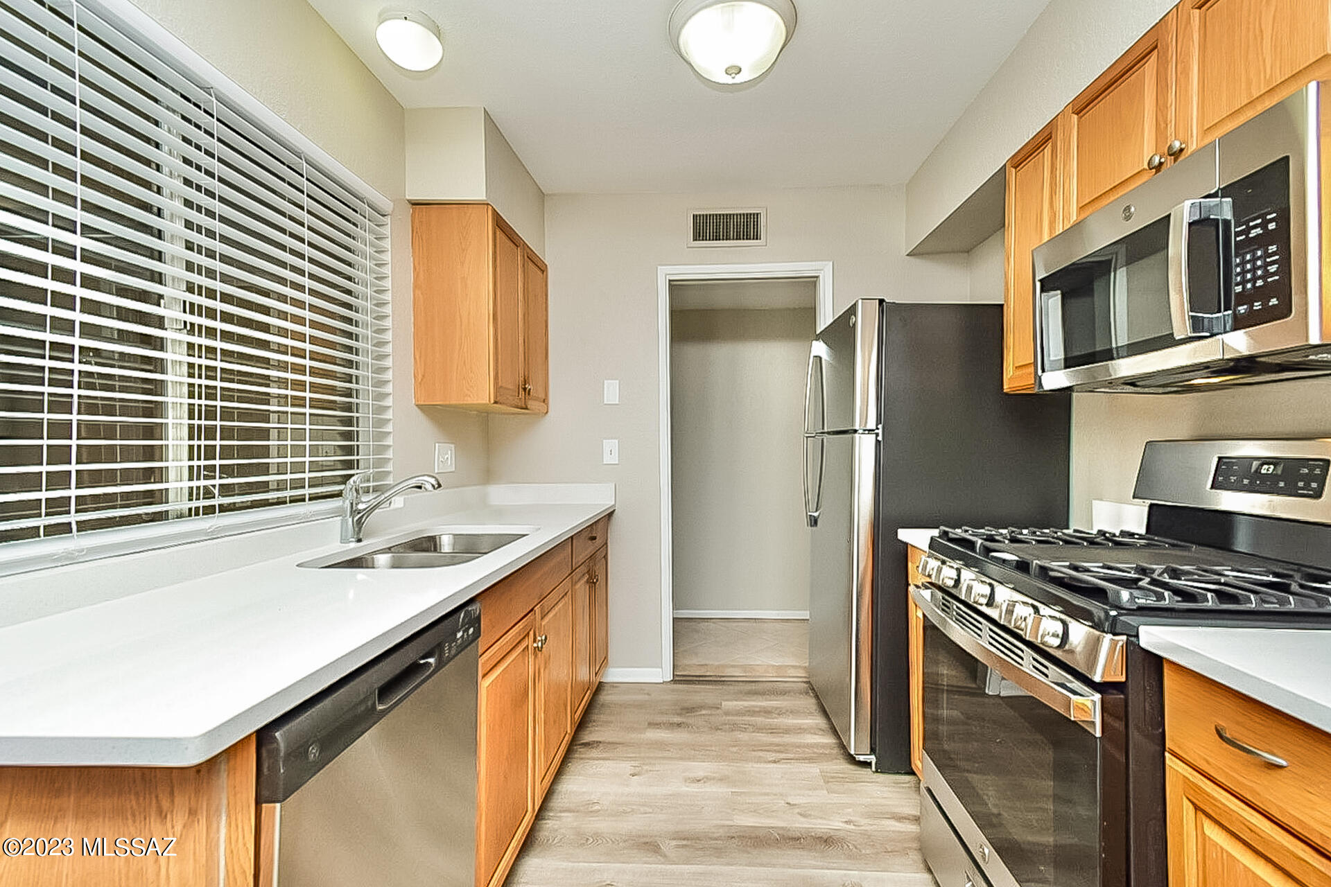 Lakecrest NO. 4 (1-80) - Residential Lease