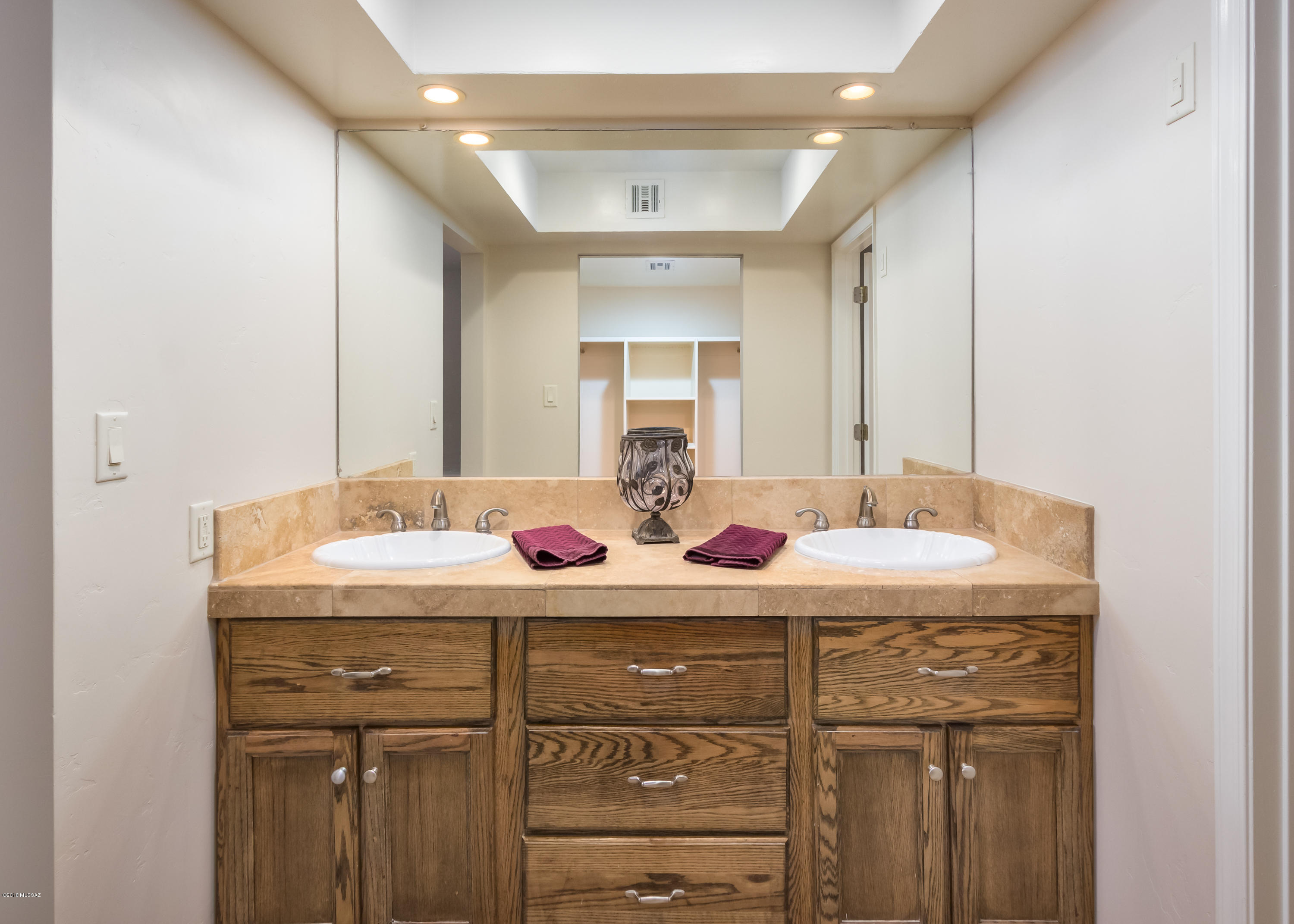 Casas De Oro(1-2) - Residential