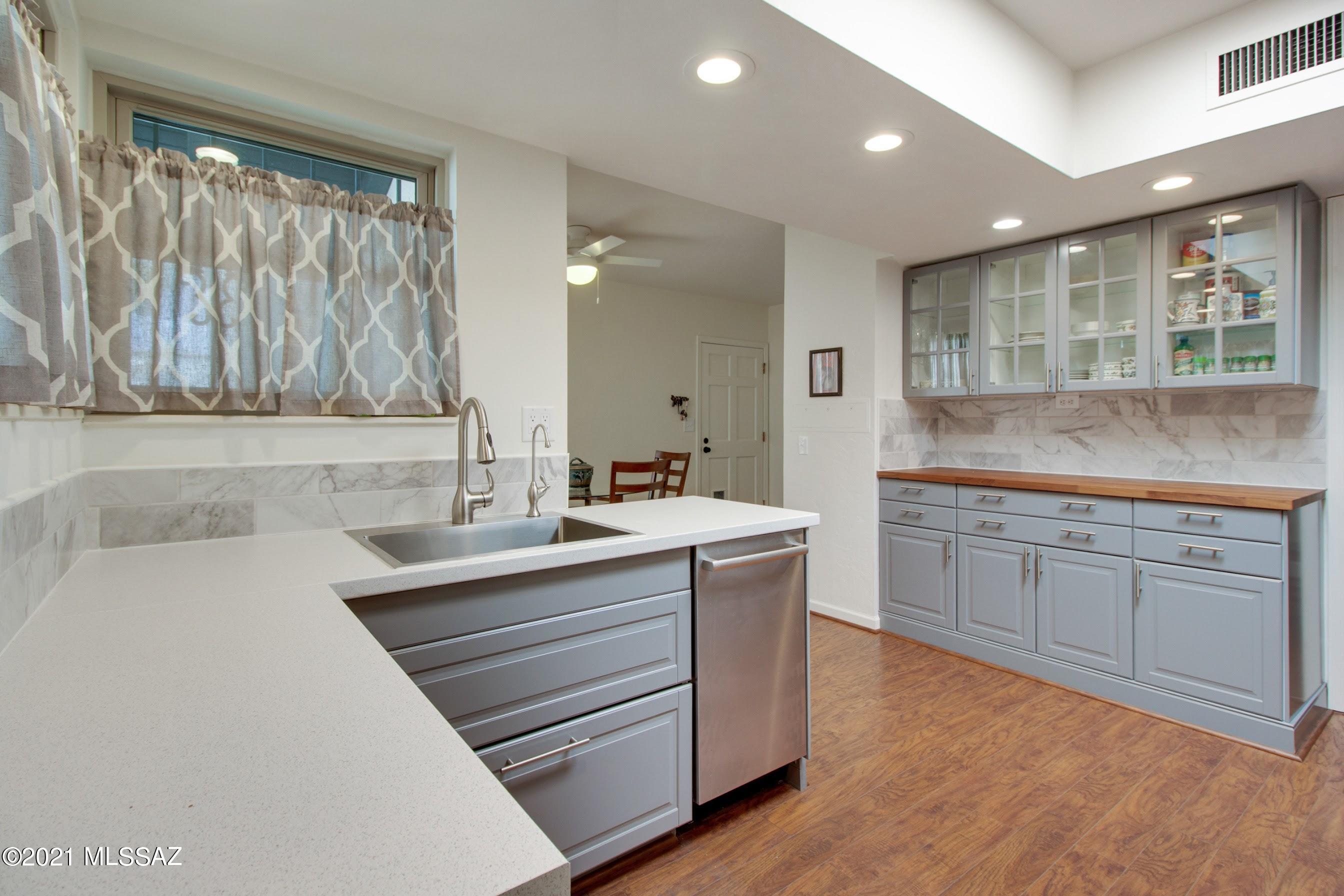 Casas Esplendora (1-24) - Residential