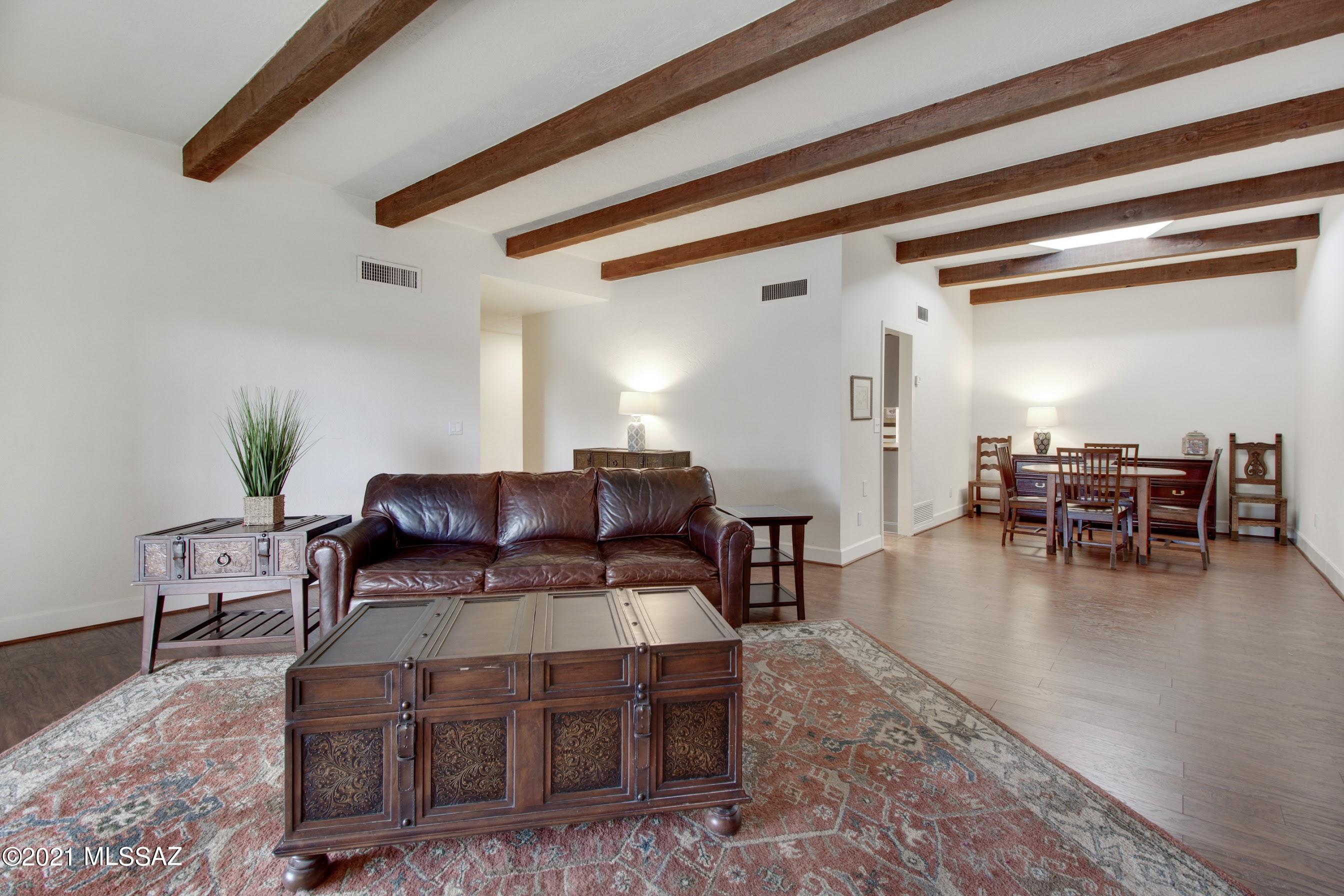 Casas Esplendora (1-24) - Residential